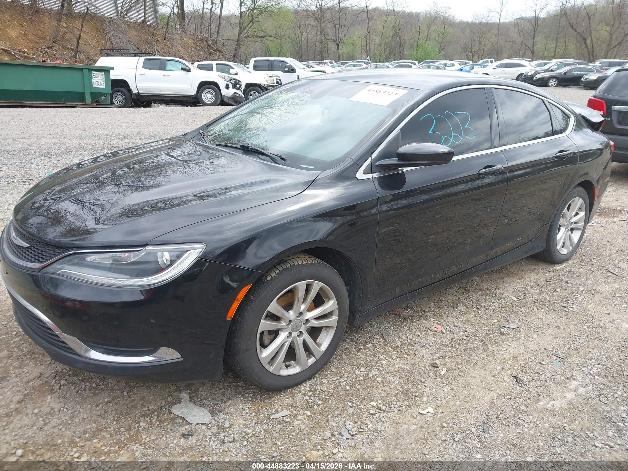CHRYSLER 200 image 2