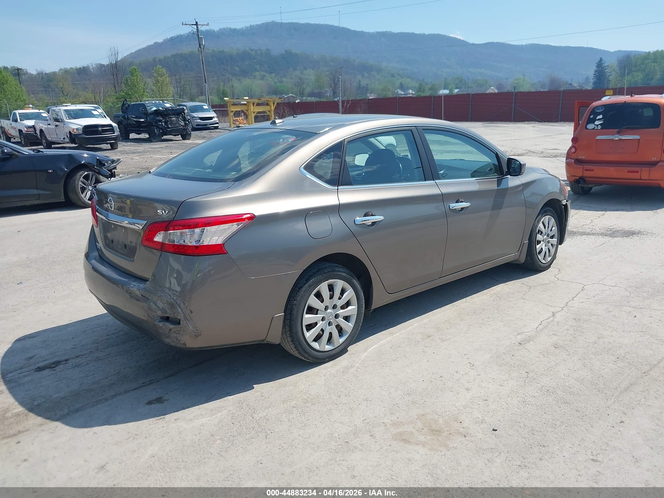 NISSAN SENTRA image 4