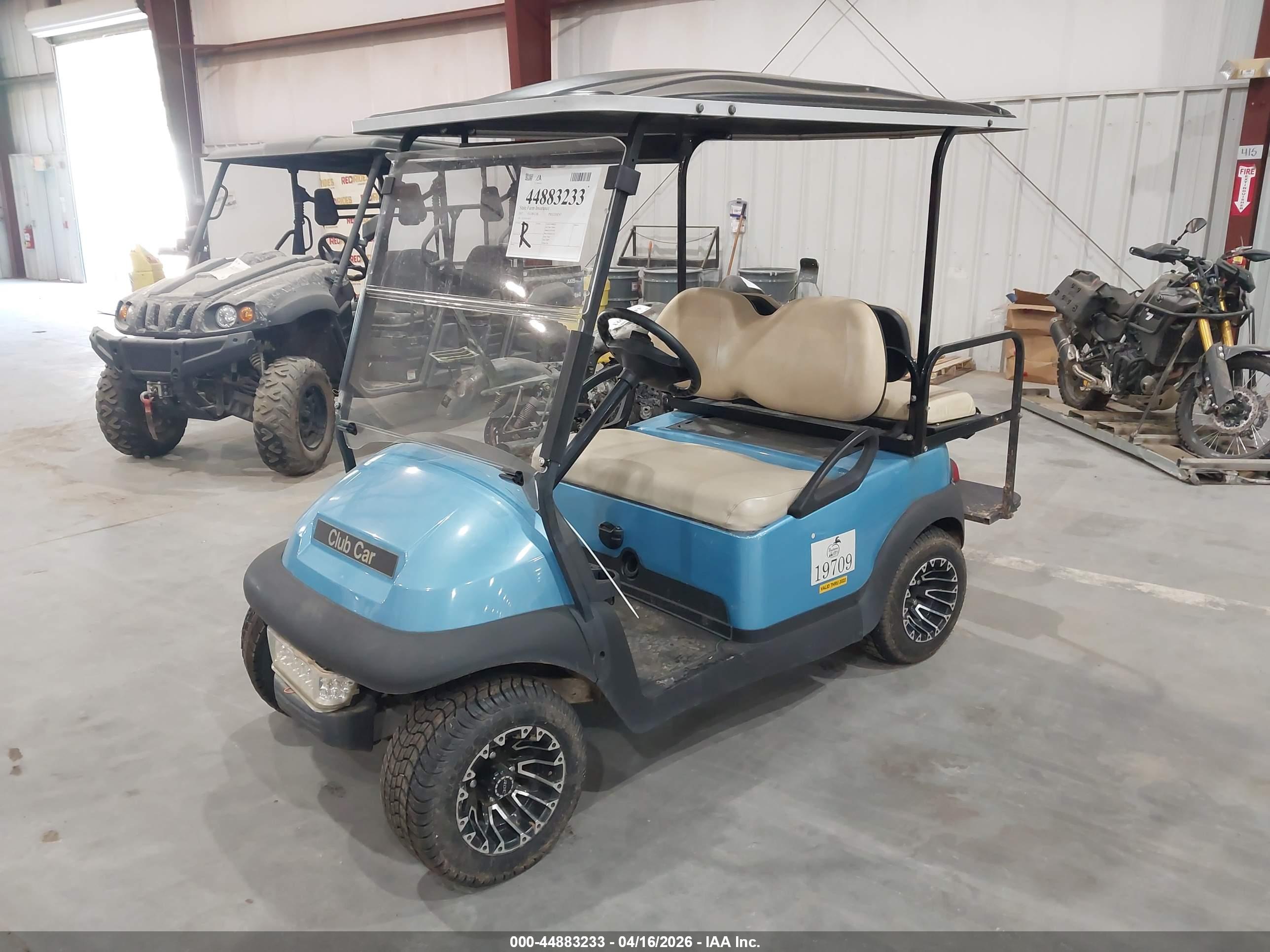 CLUB CAR image 2