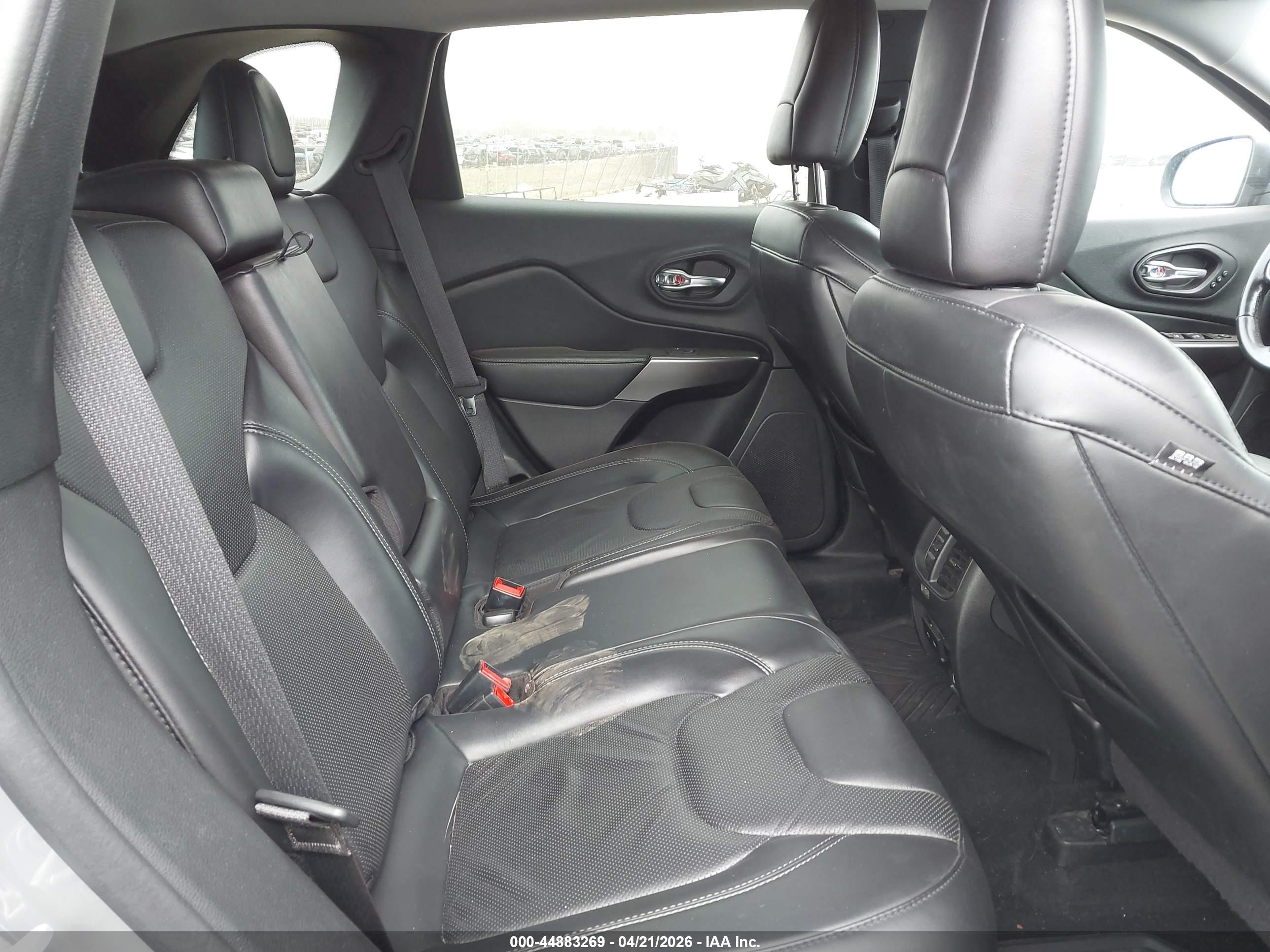 JEEP CHEROKEE image 8