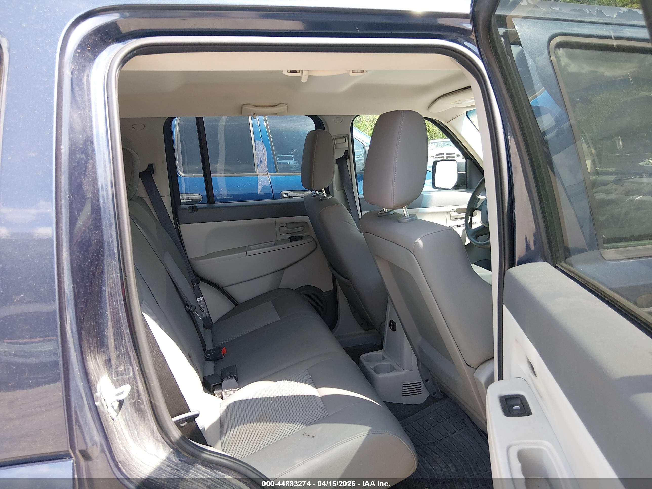 JEEP LIBERTY image 8