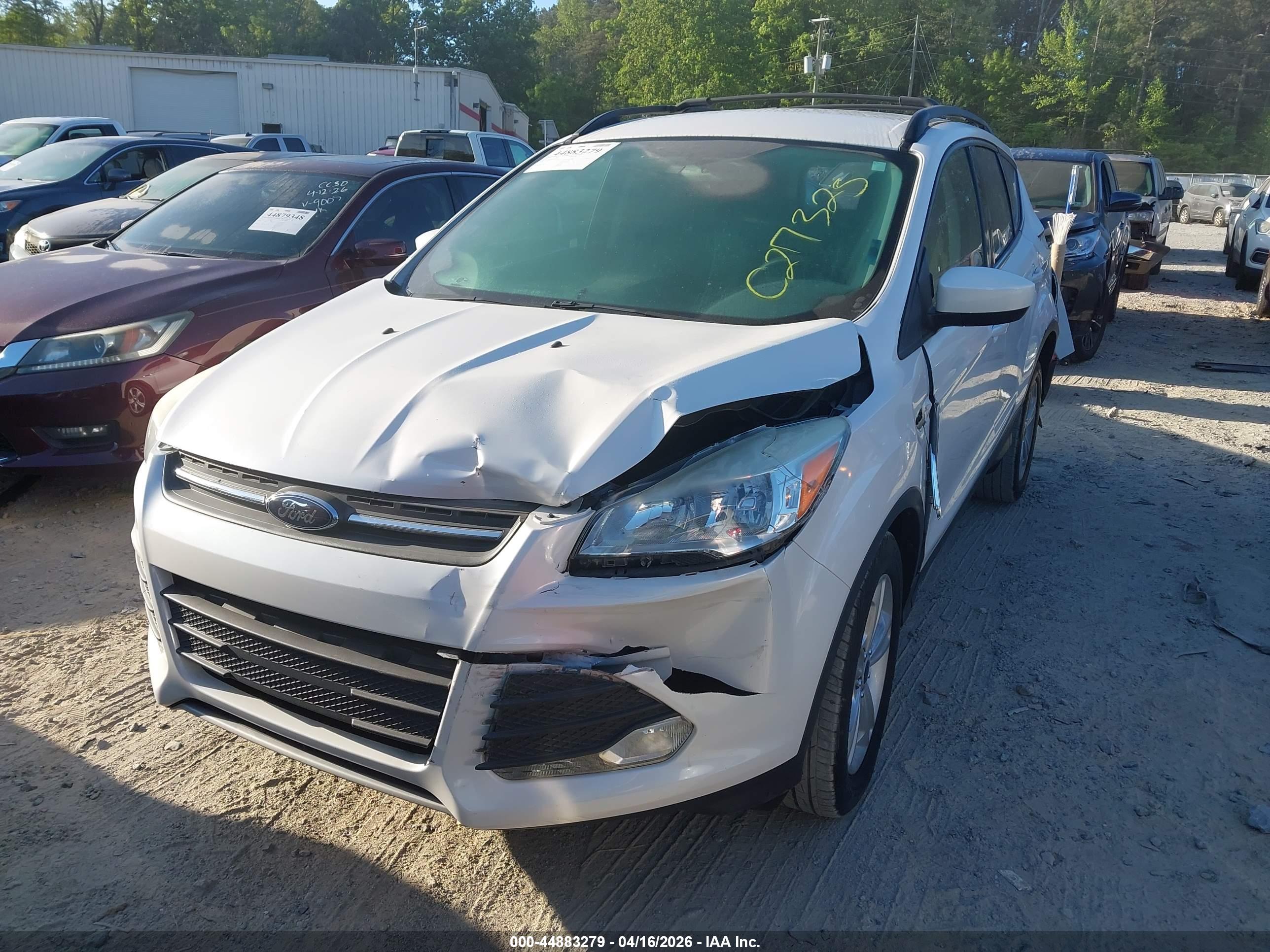 FORD ESCAPE image 2