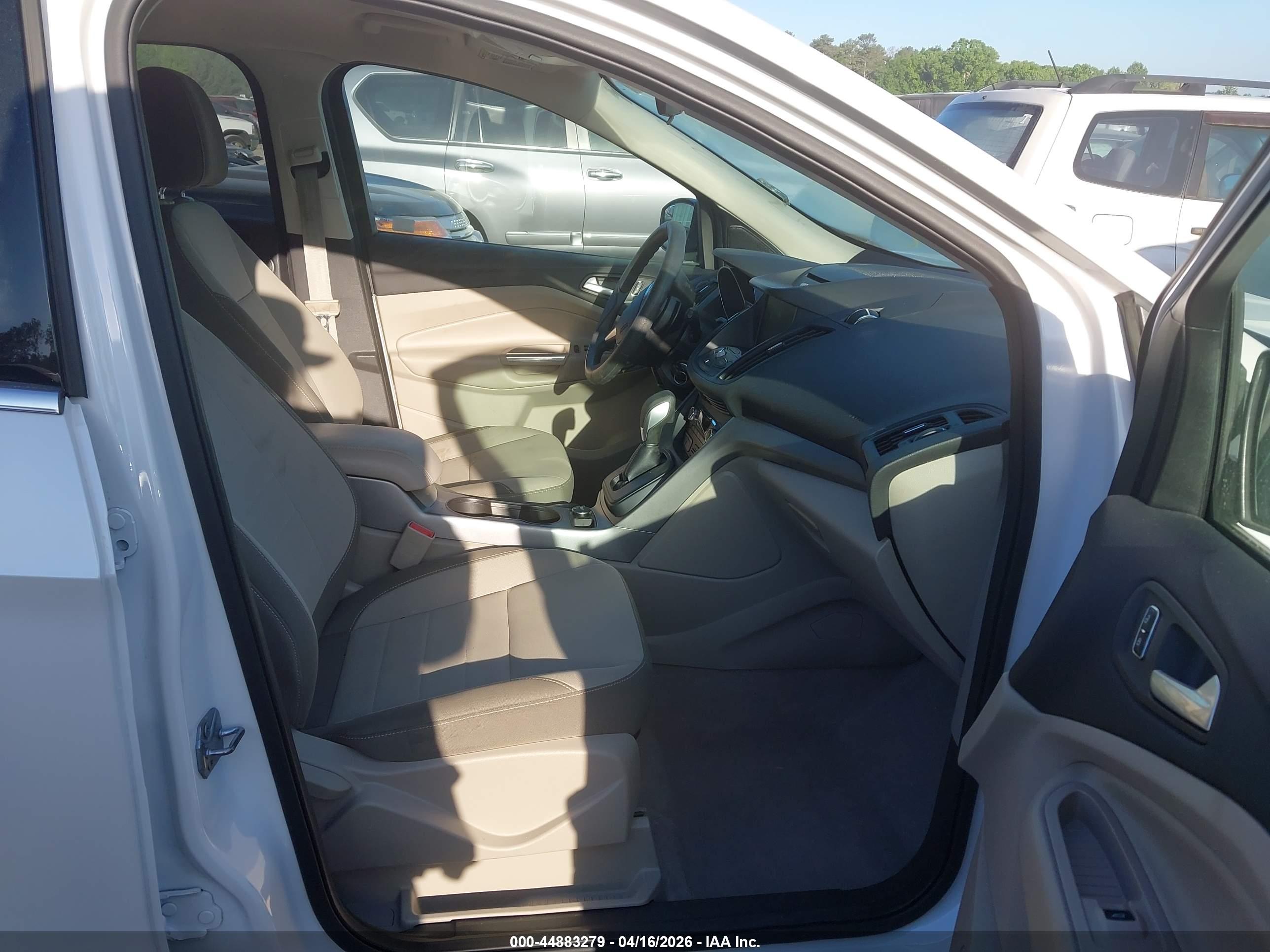 FORD ESCAPE image 5