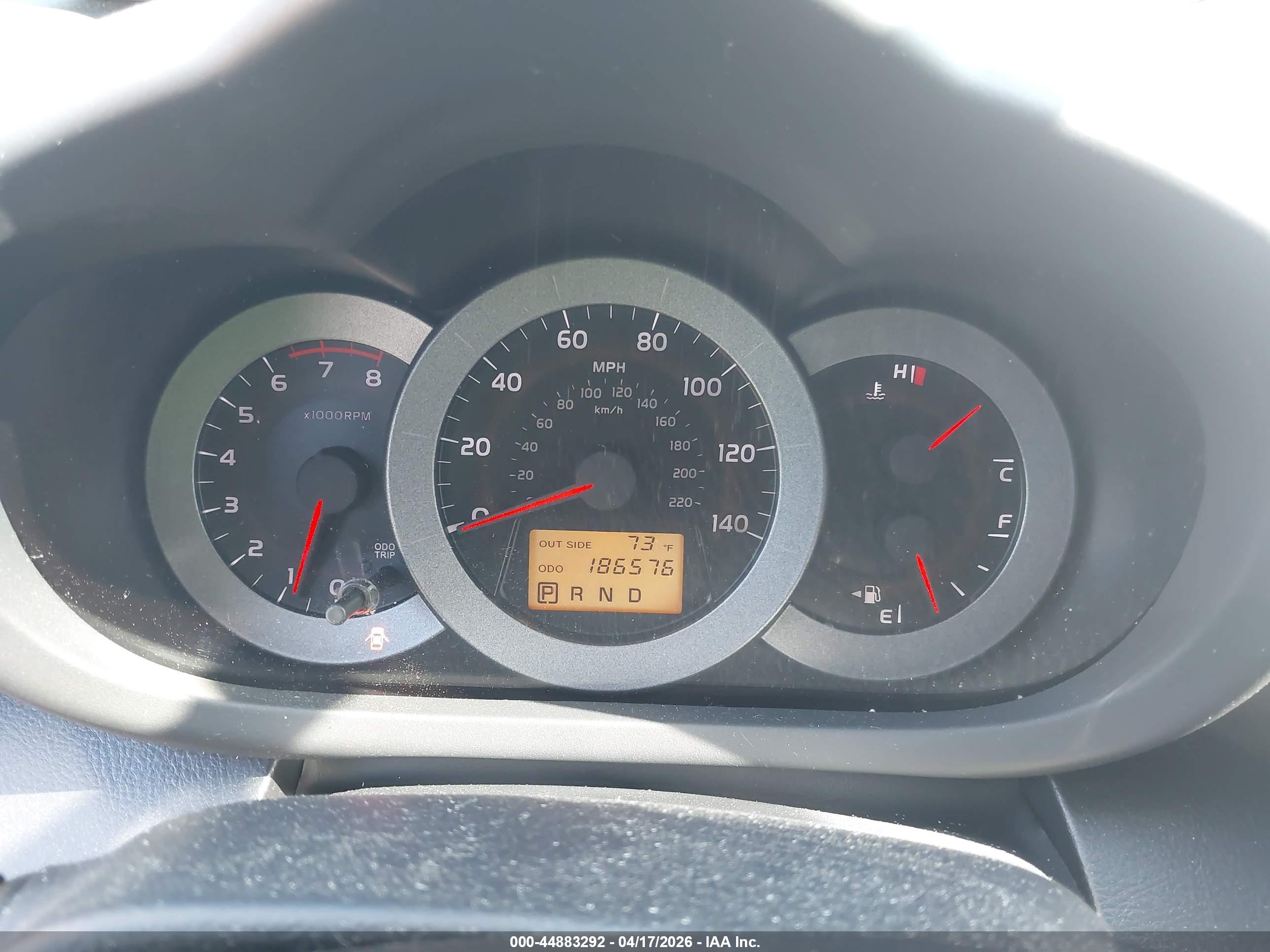 TOYOTA RAV4 image 7