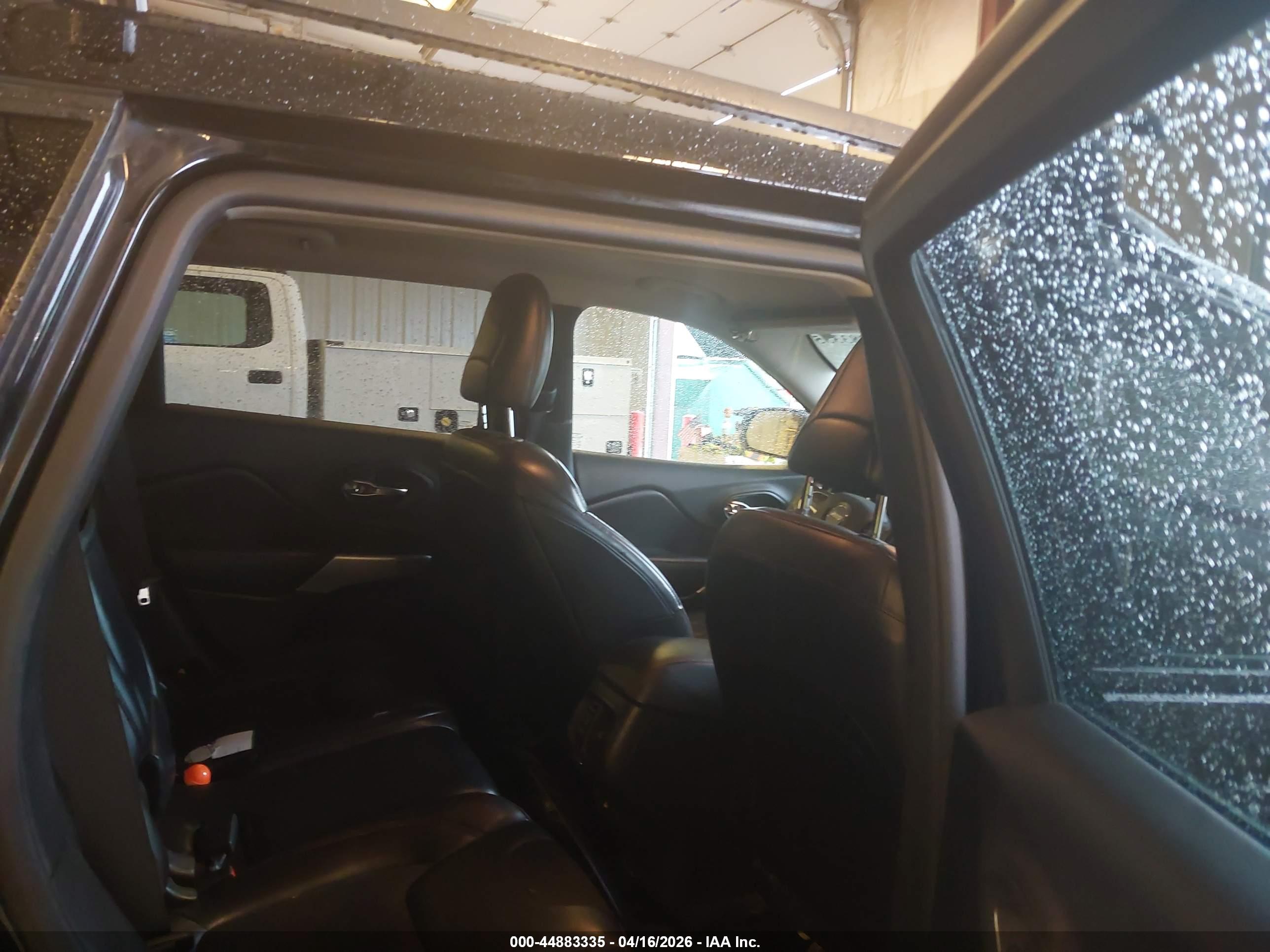 JEEP CHEROKEE image 8