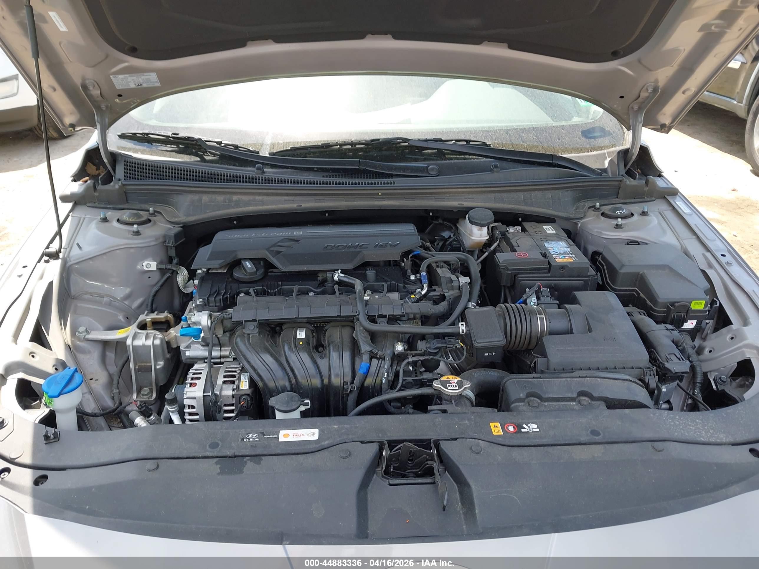 HYUNDAI ELANTRA image 10
