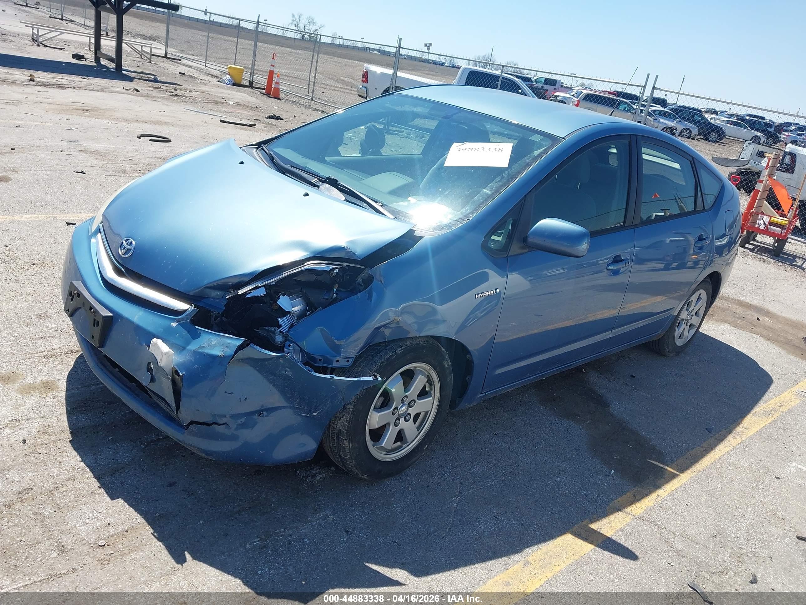 TOYOTA PRIUS image 2