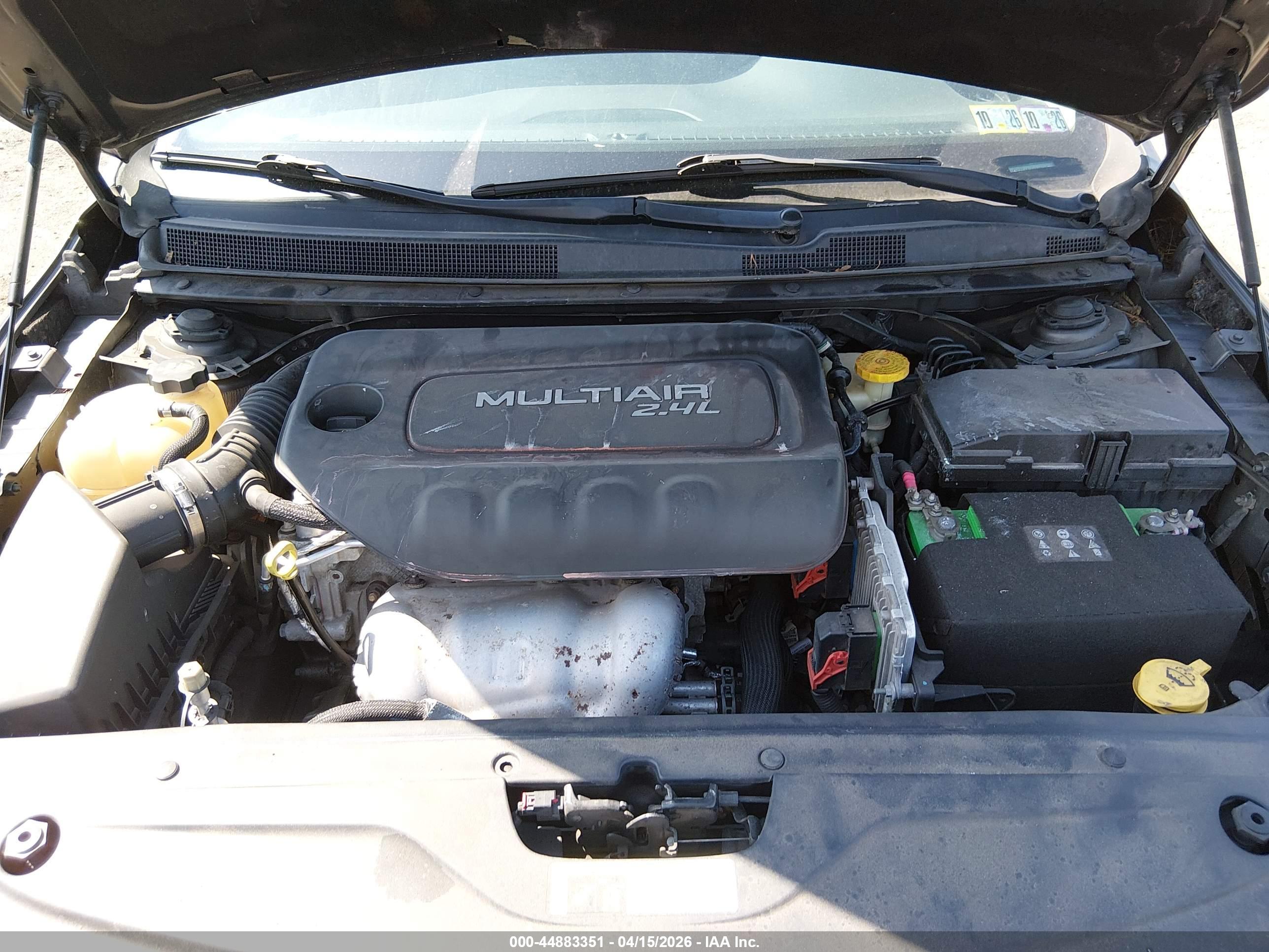 CHRYSLER 200 image 10