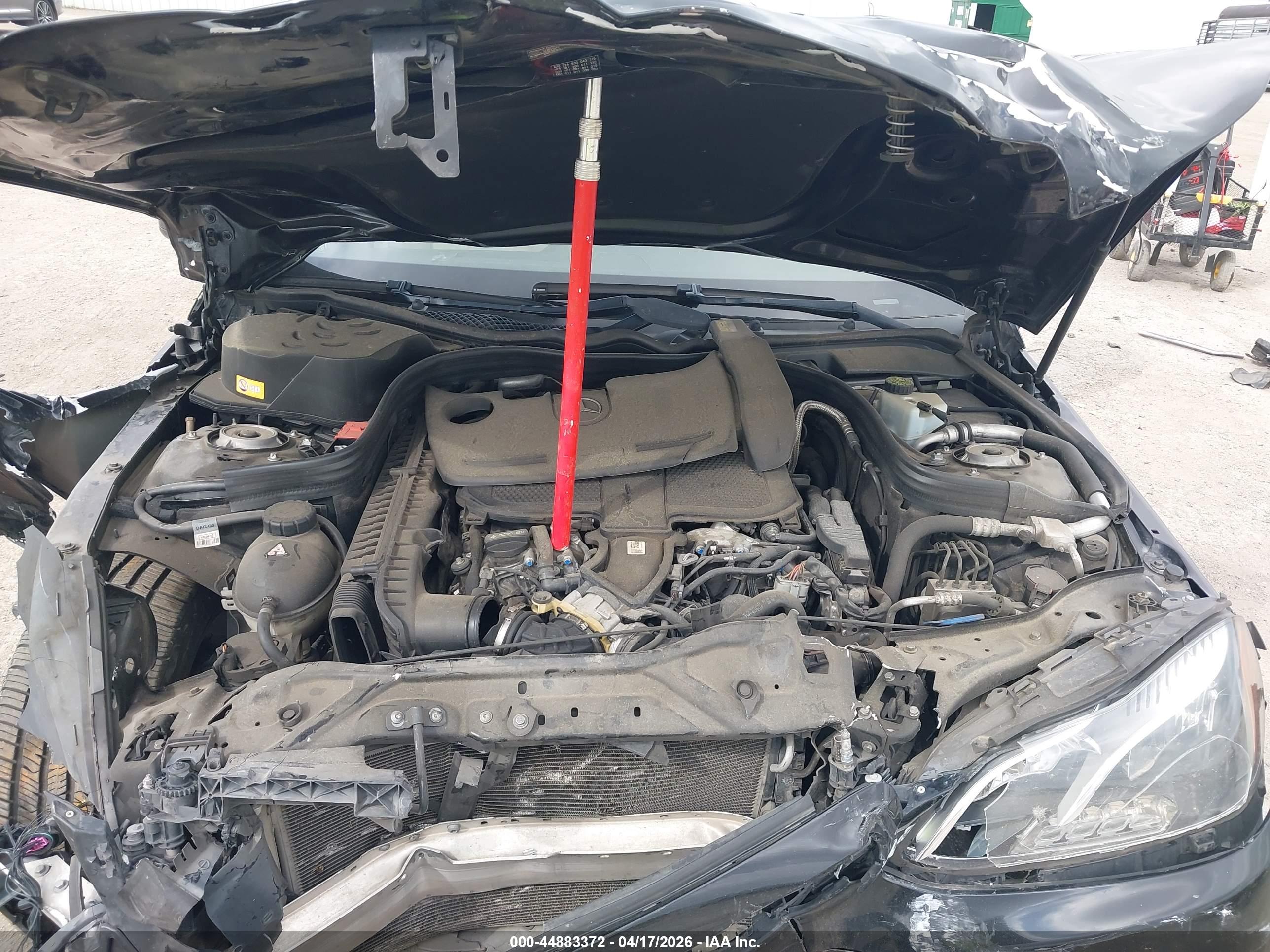 MERCEDES-BENZ E image 10