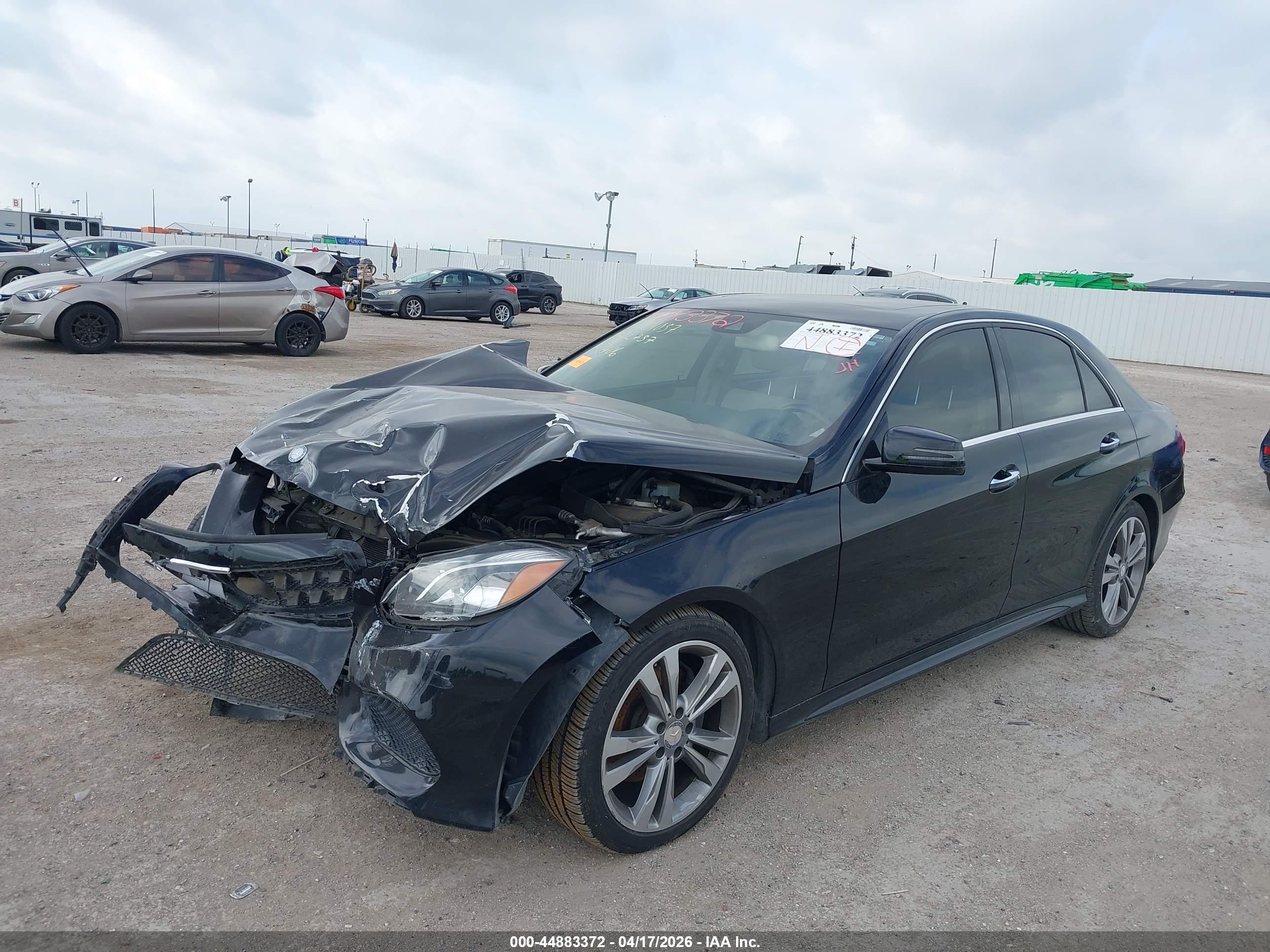 MERCEDES-BENZ E image 2