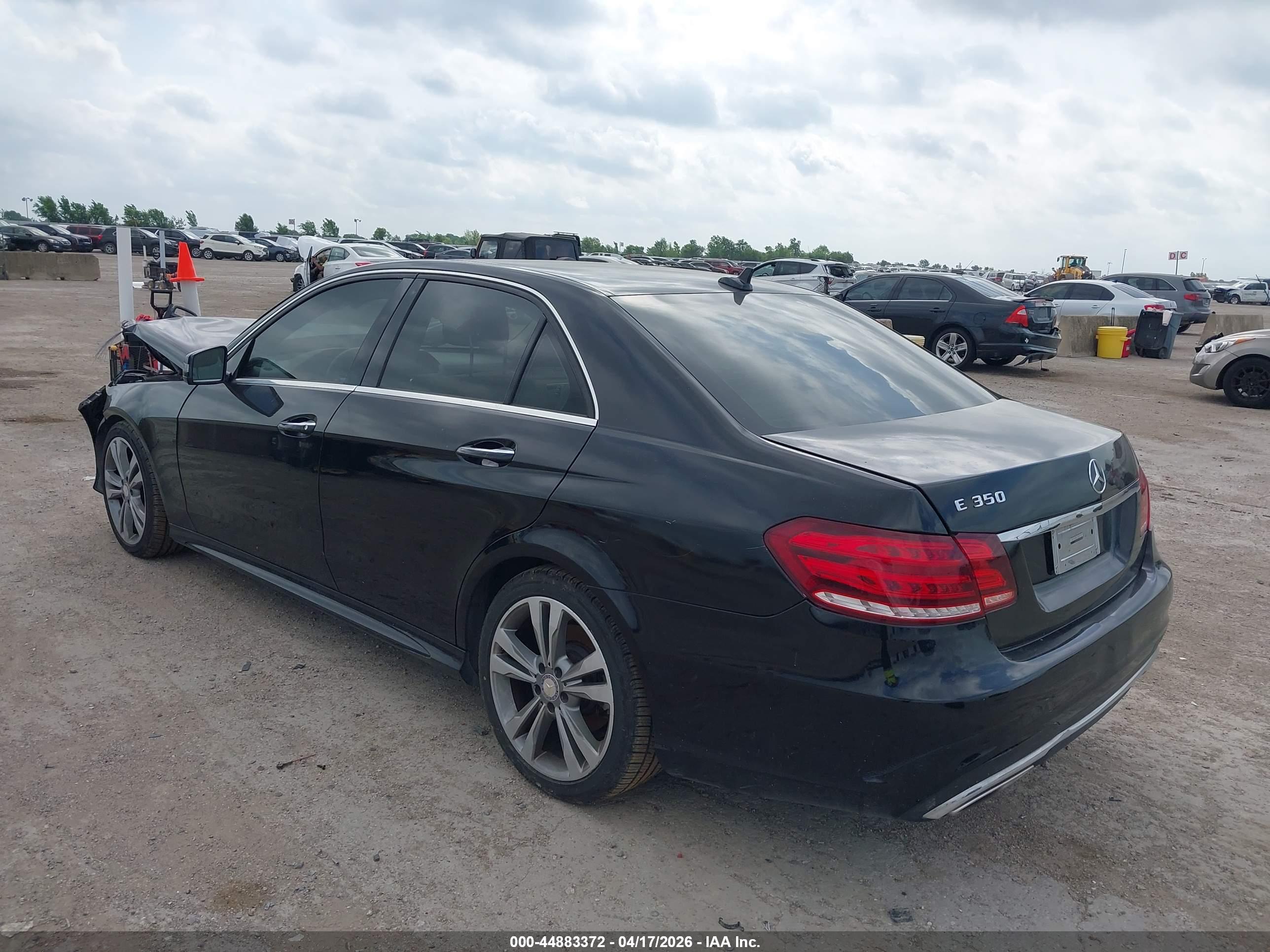 MERCEDES-BENZ E image 3