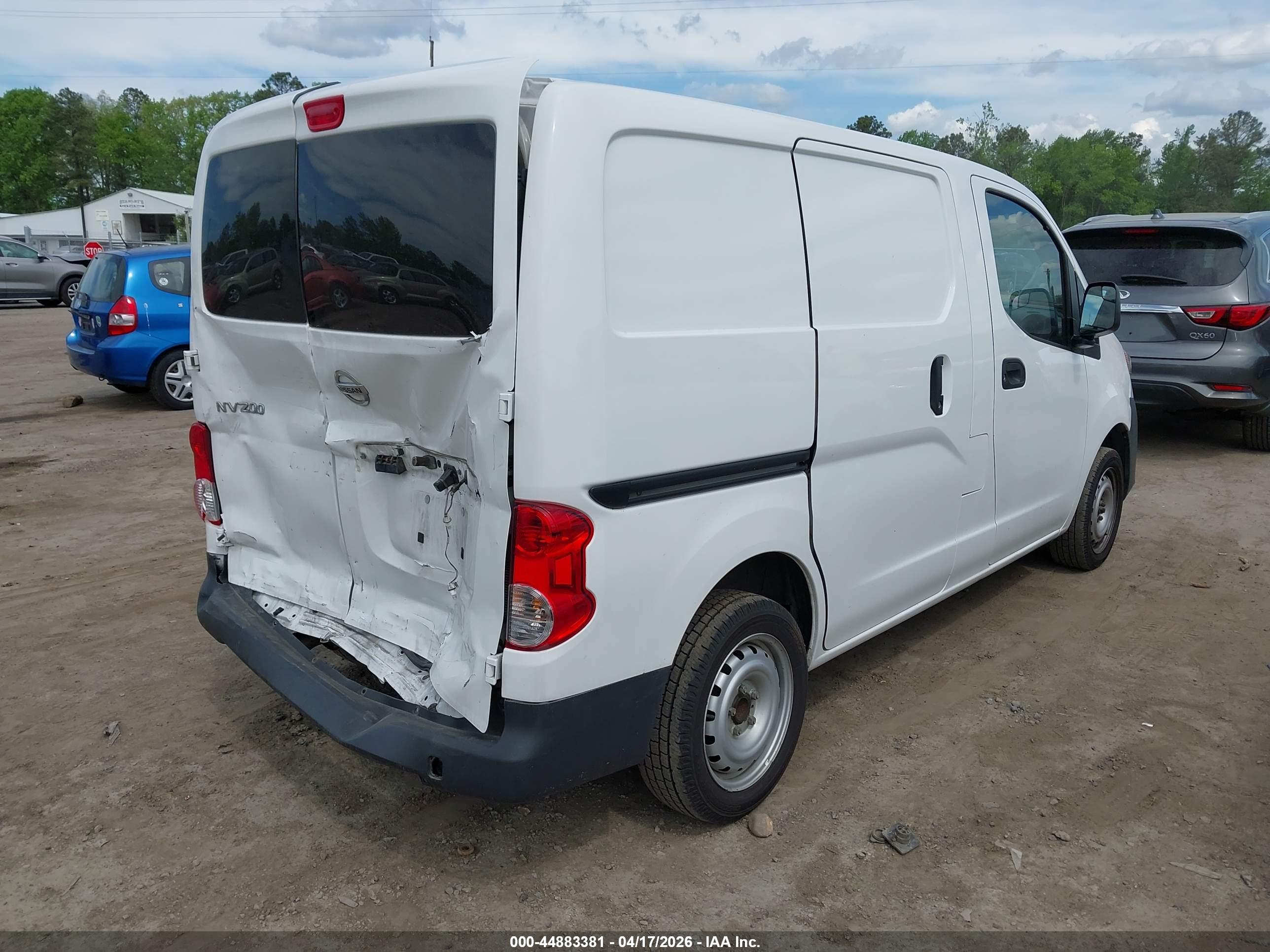 NISSAN NV200 image 4