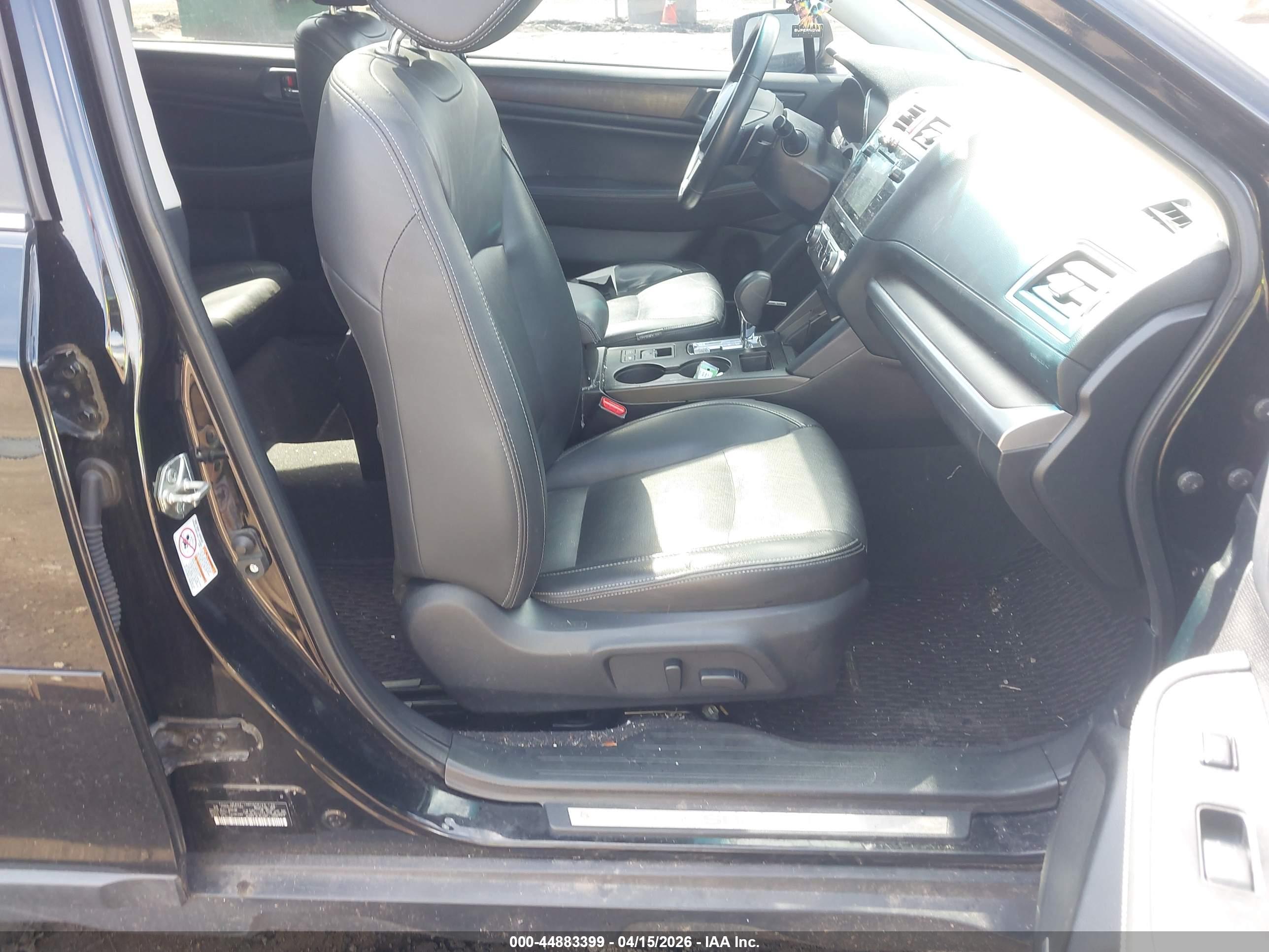 SUBARU OUTBACK image 5