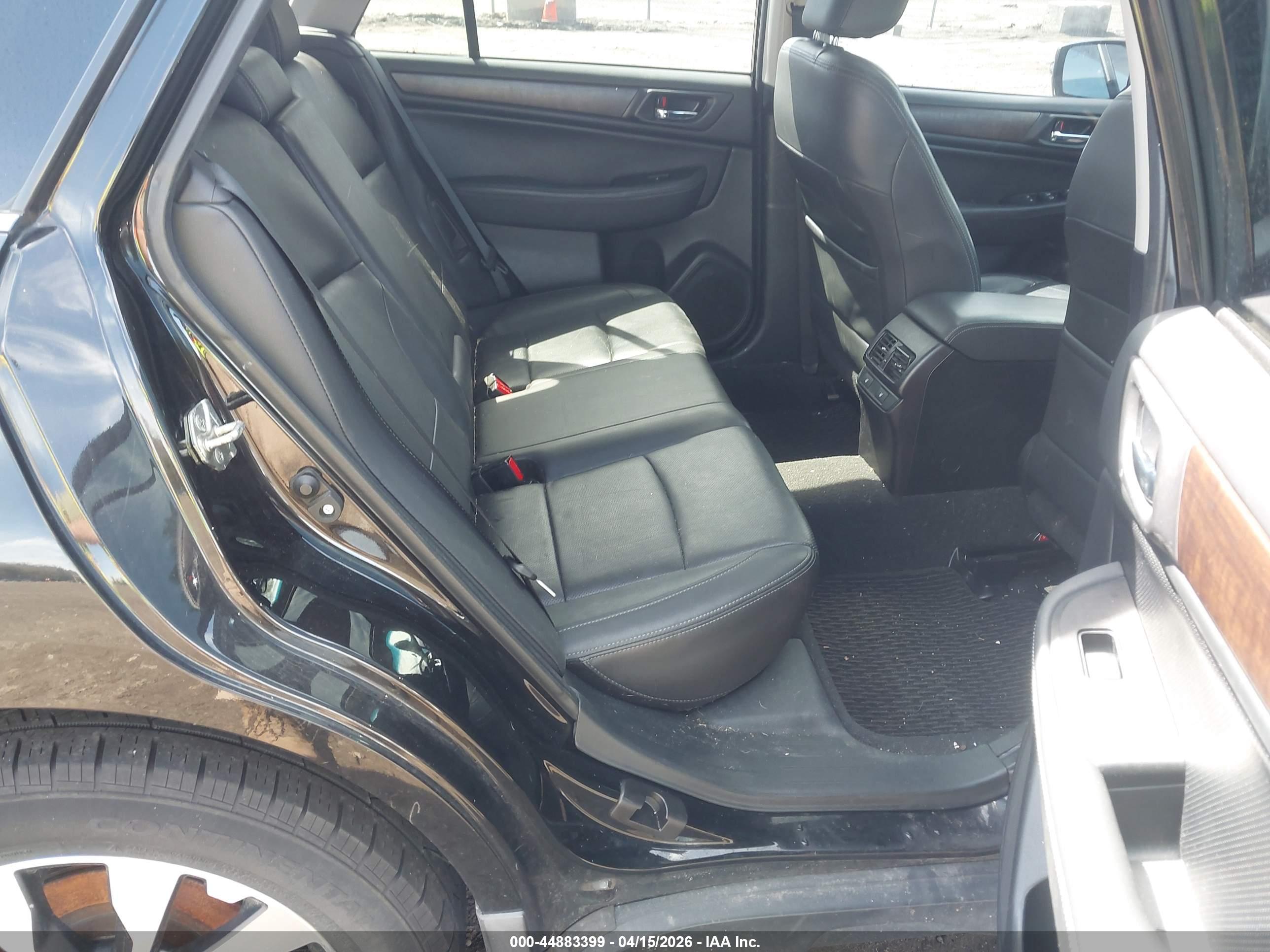 SUBARU OUTBACK image 8