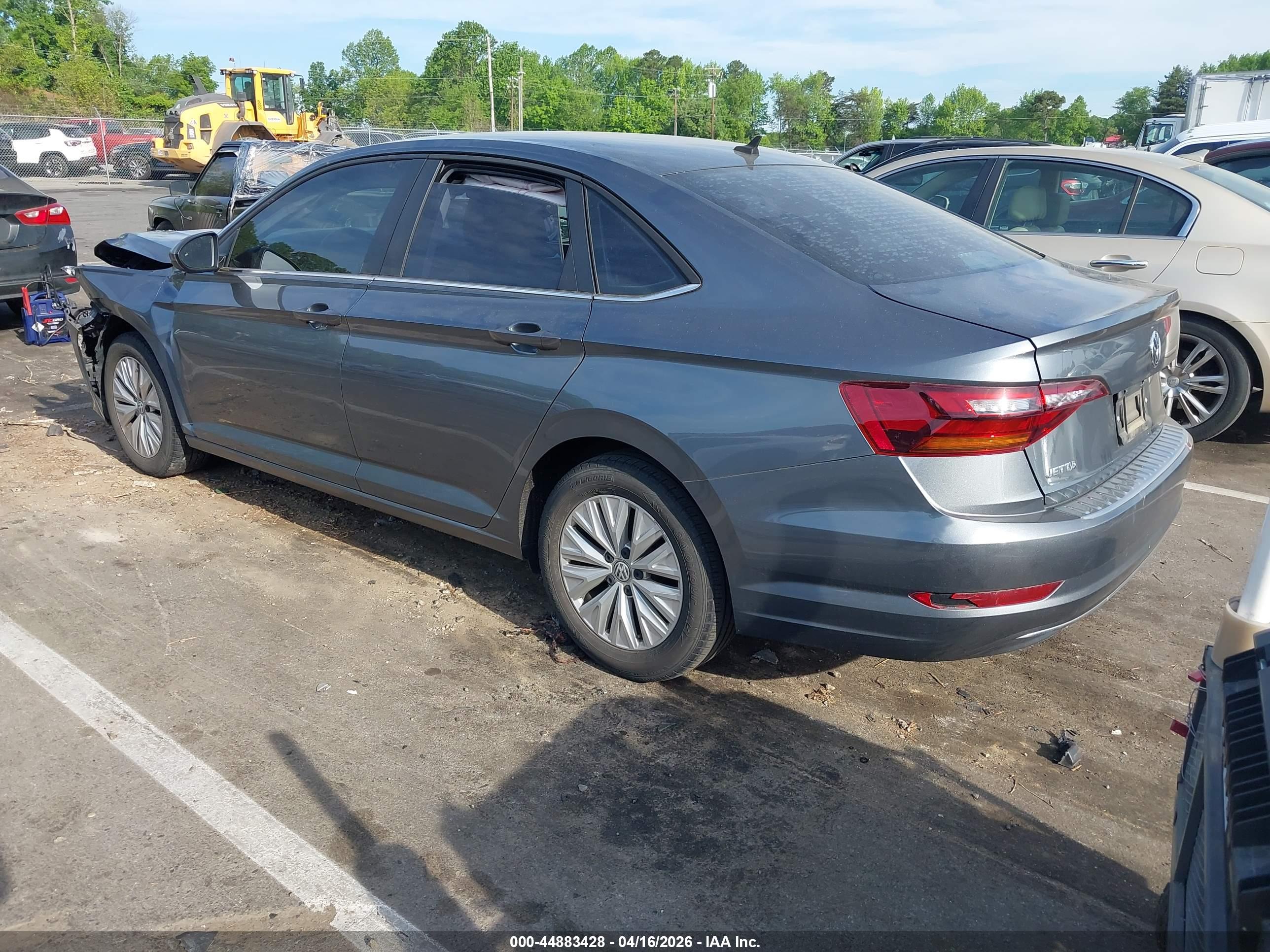 VOLKSWAGEN JETTA image 3