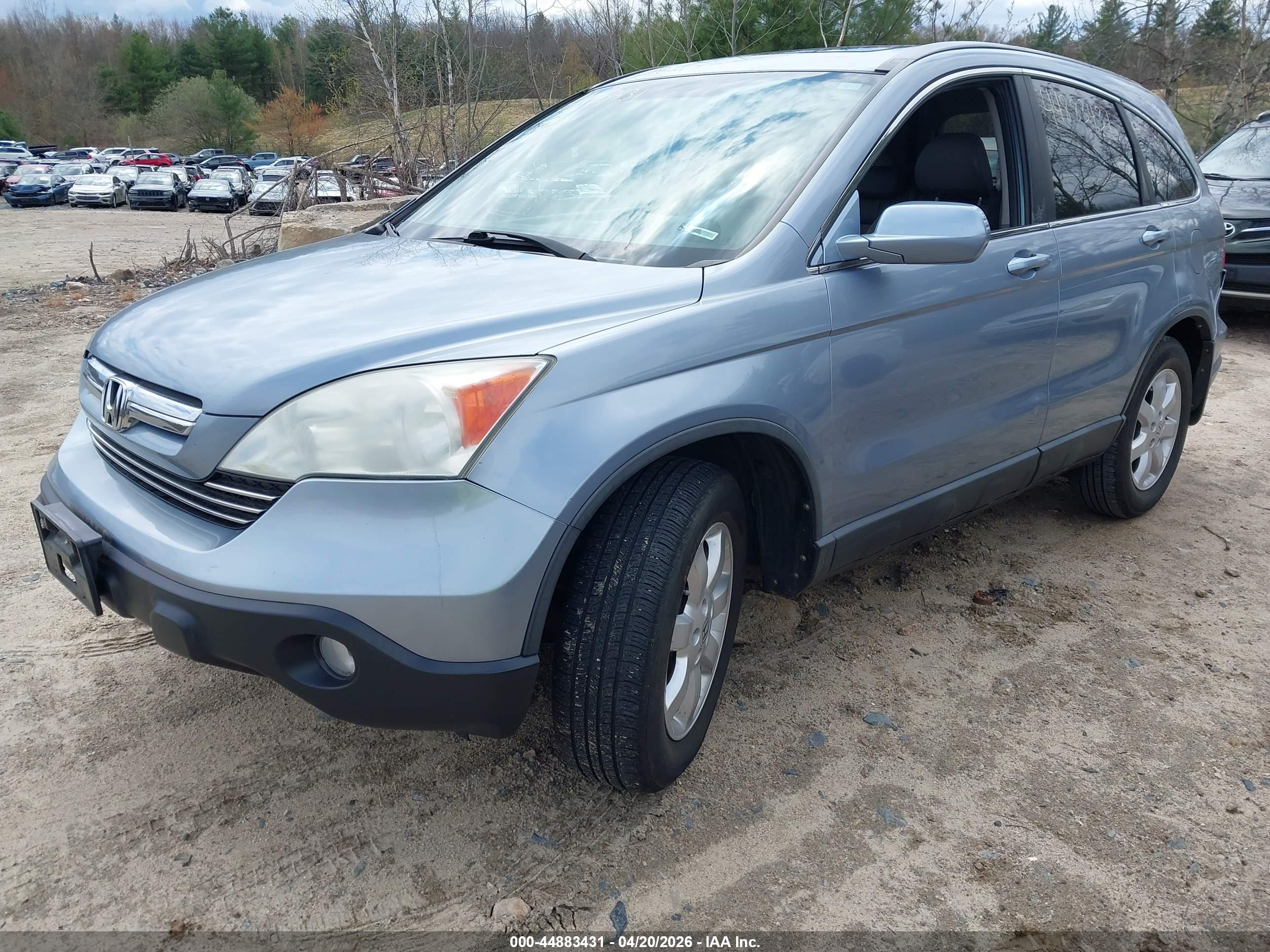 HONDA CR-V image 2