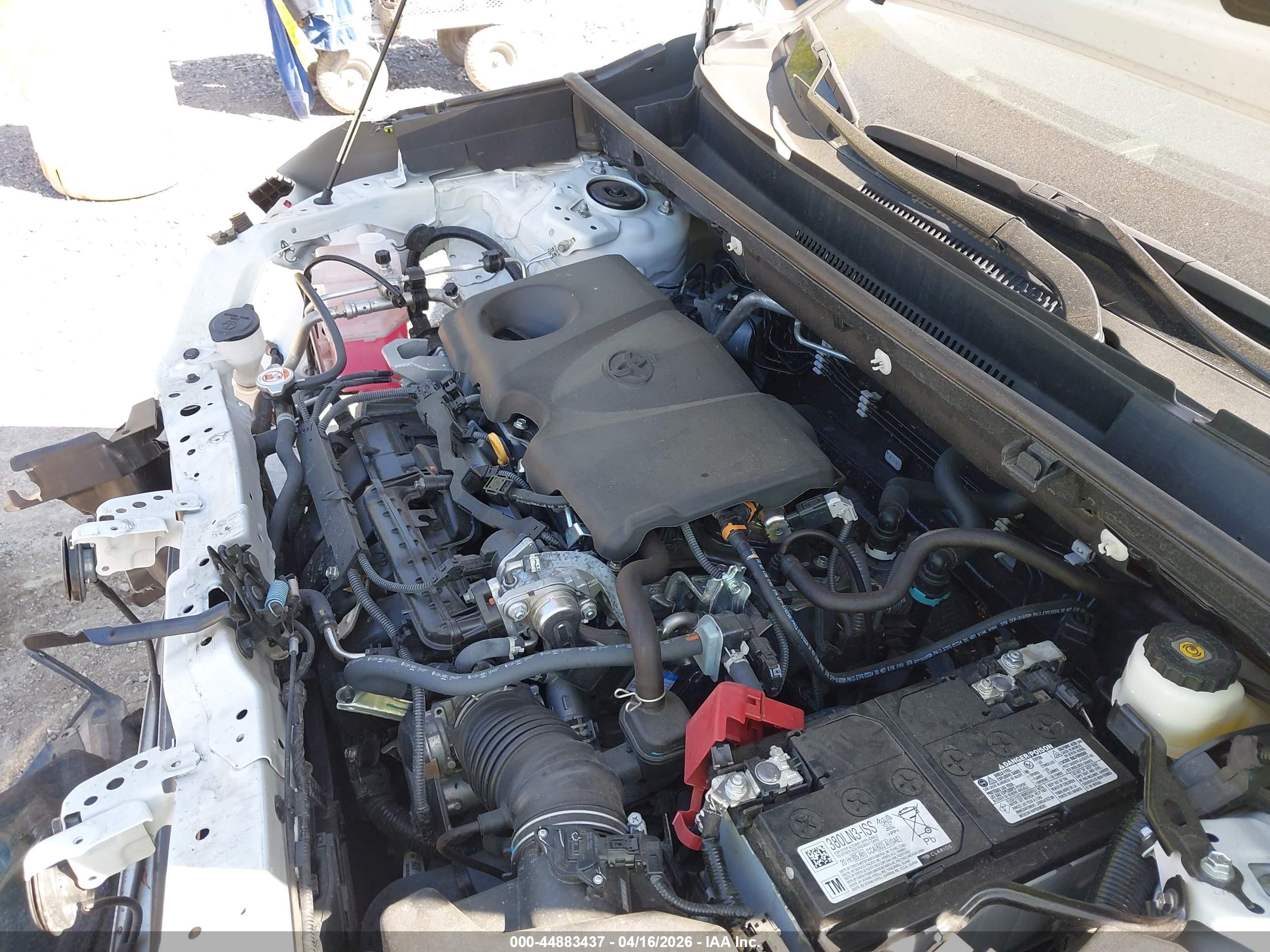 TOYOTA RAV4 image 10