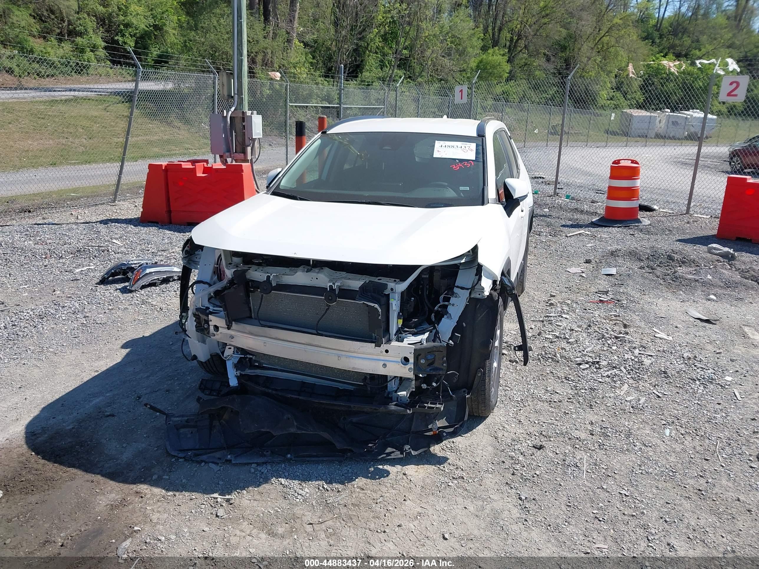 TOYOTA RAV4 image 6