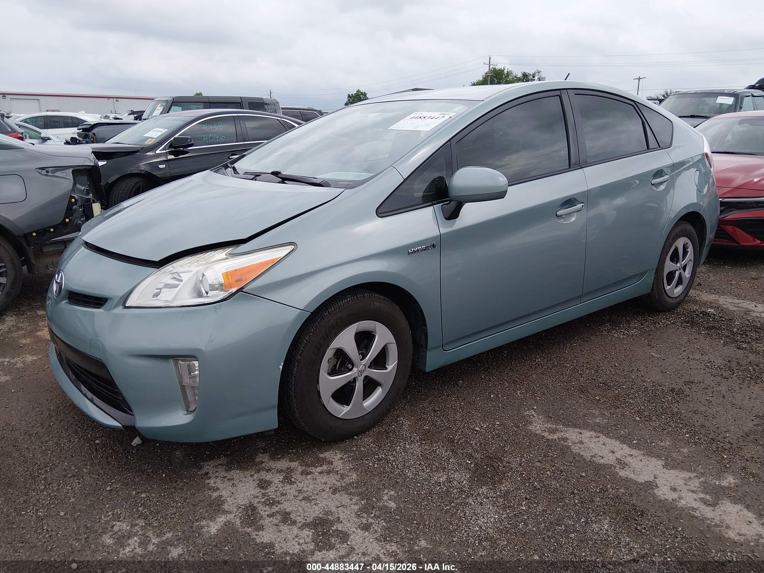 TOYOTA PRIUS image 2