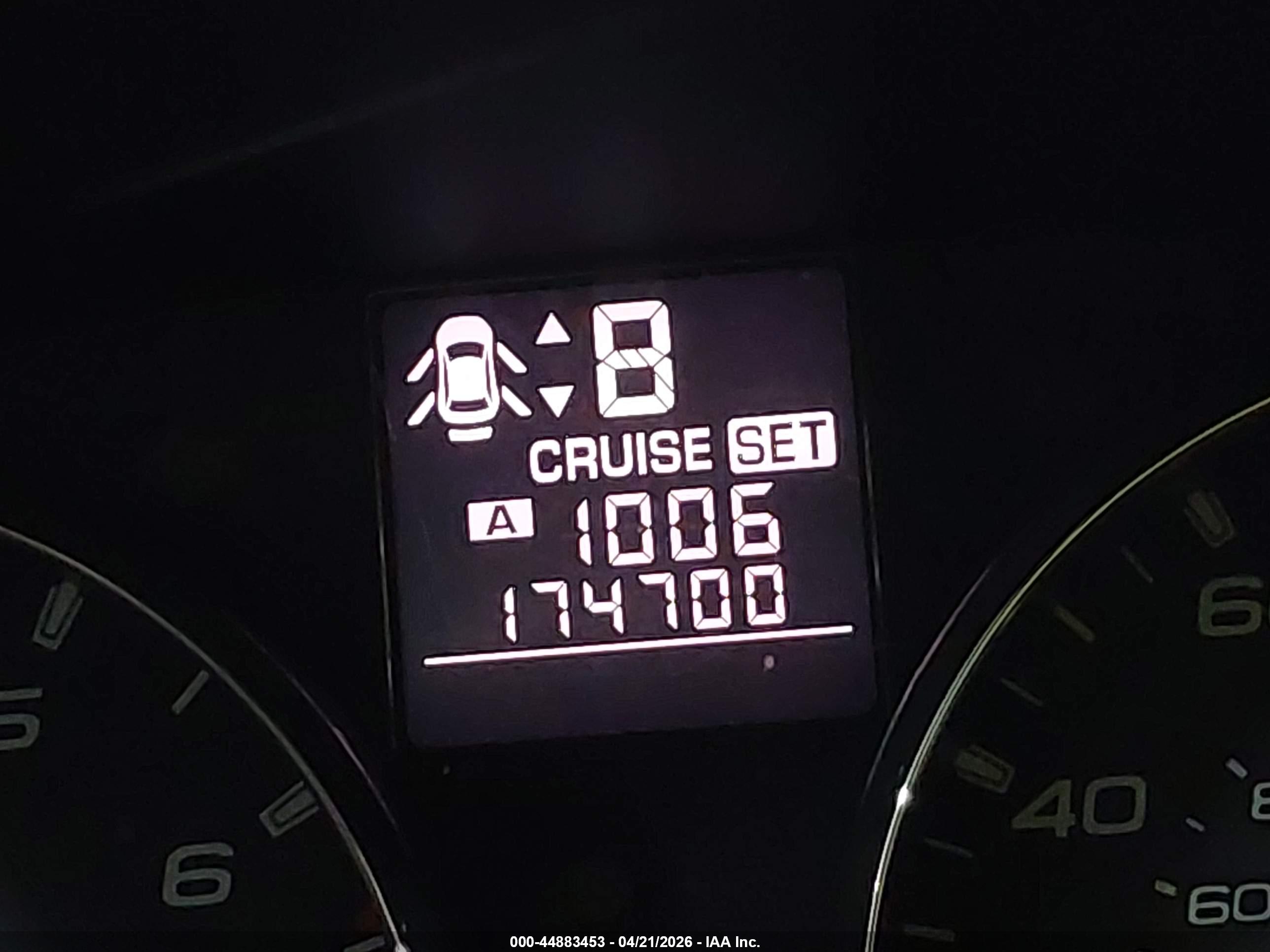SUBARU OUTBACK image 7
