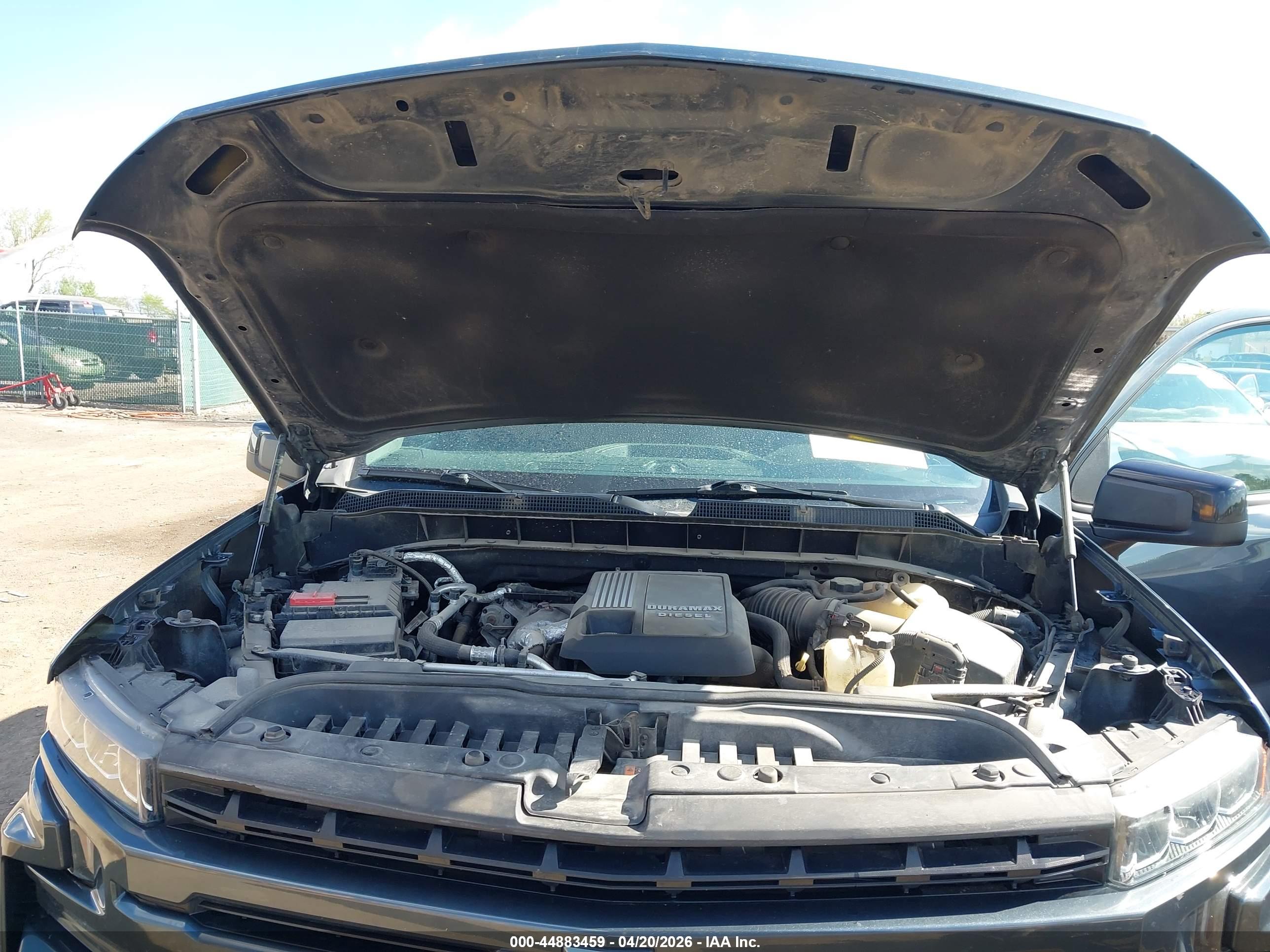 CHEVROLET SILVERADO image 10