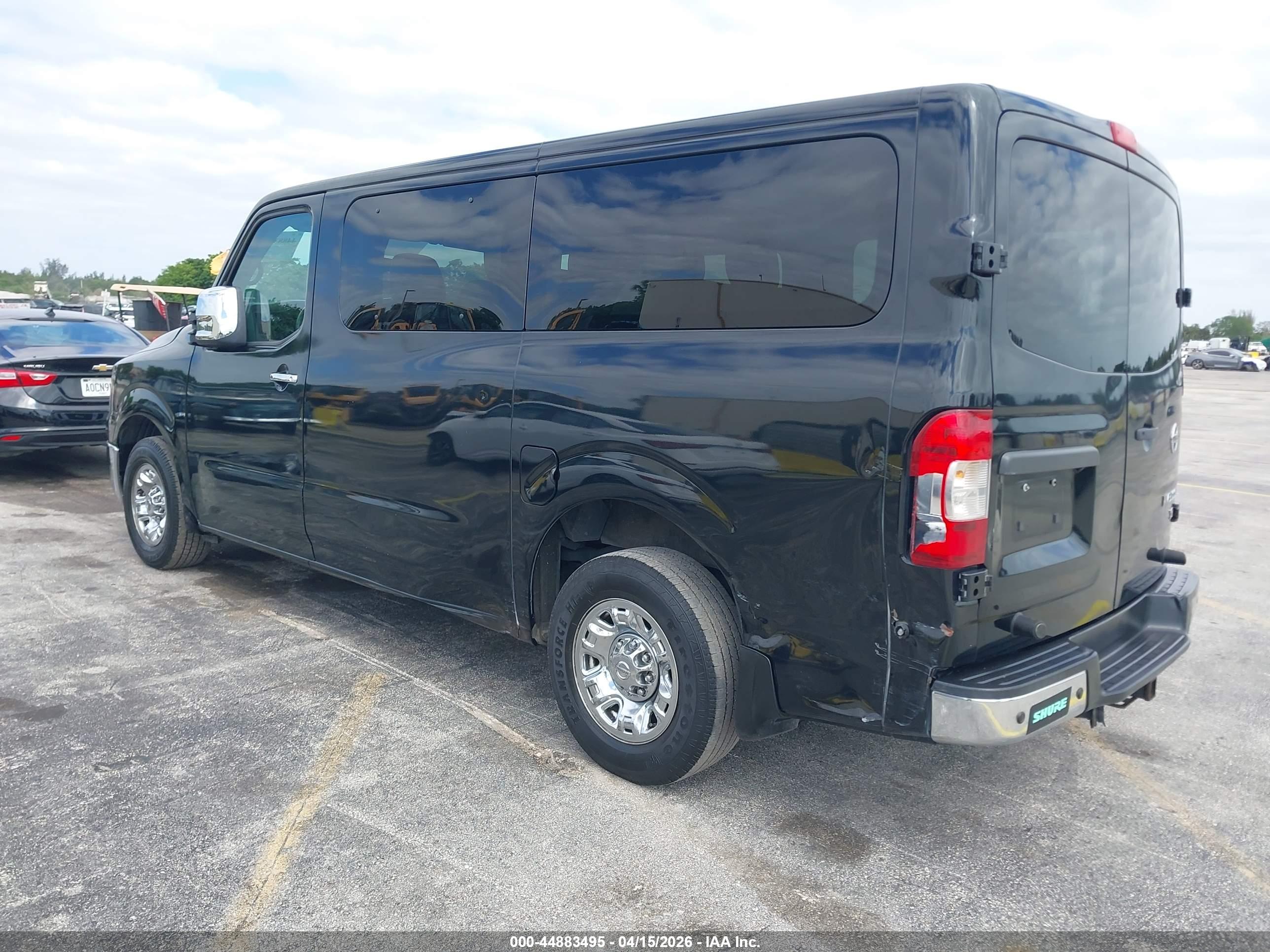 NISSAN NV image 3