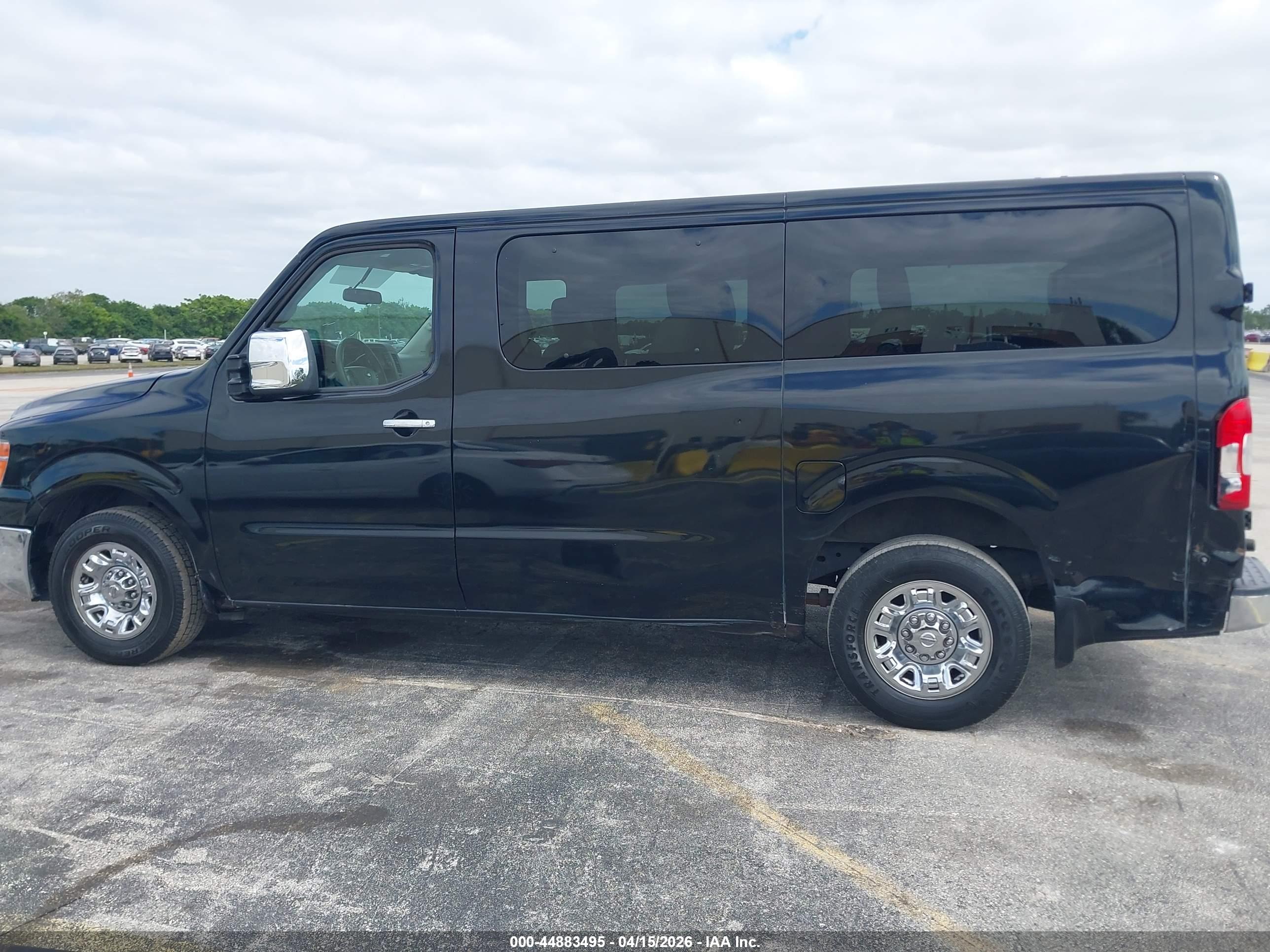 NISSAN NV image 6