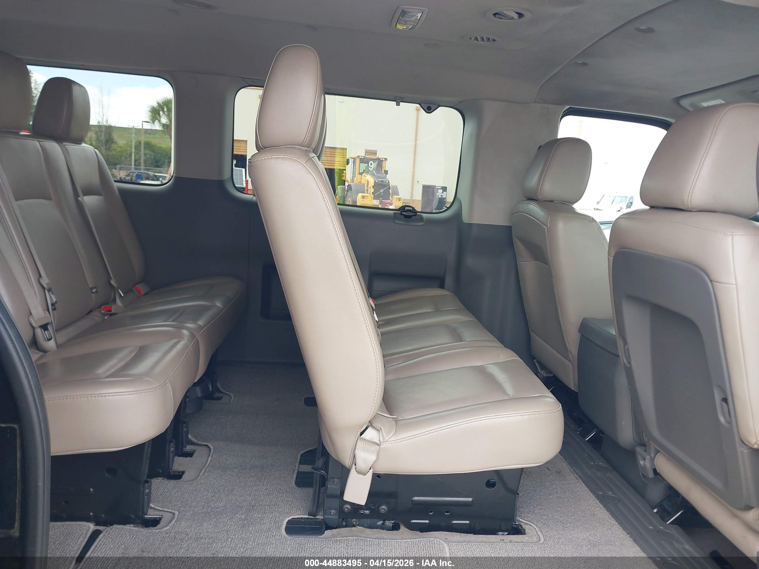 NISSAN NV image 8