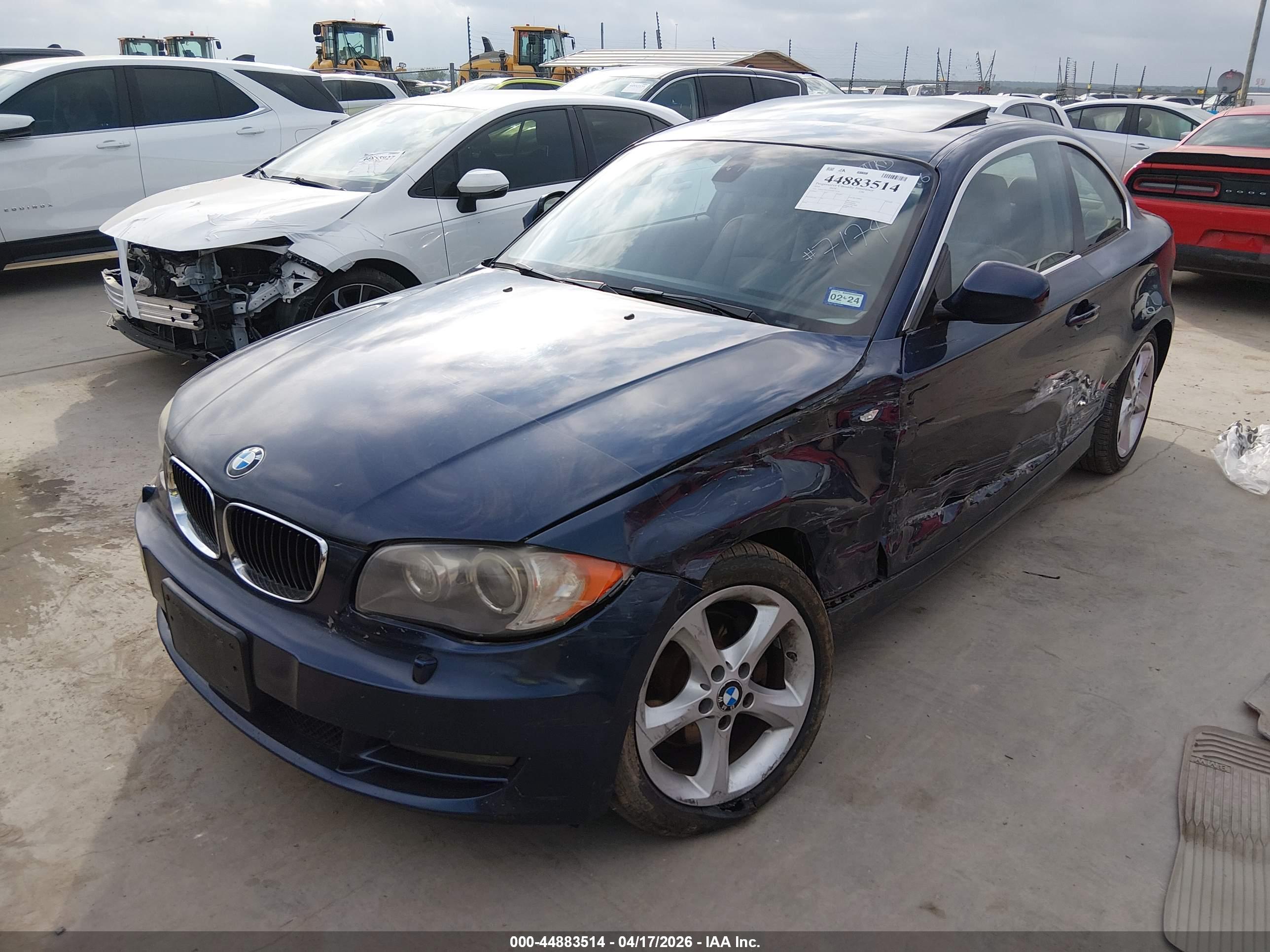 BMW 128I image 2