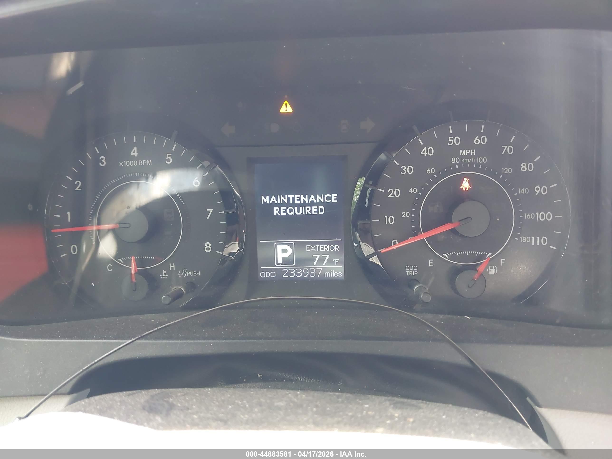 TOYOTA SIENNA image 7