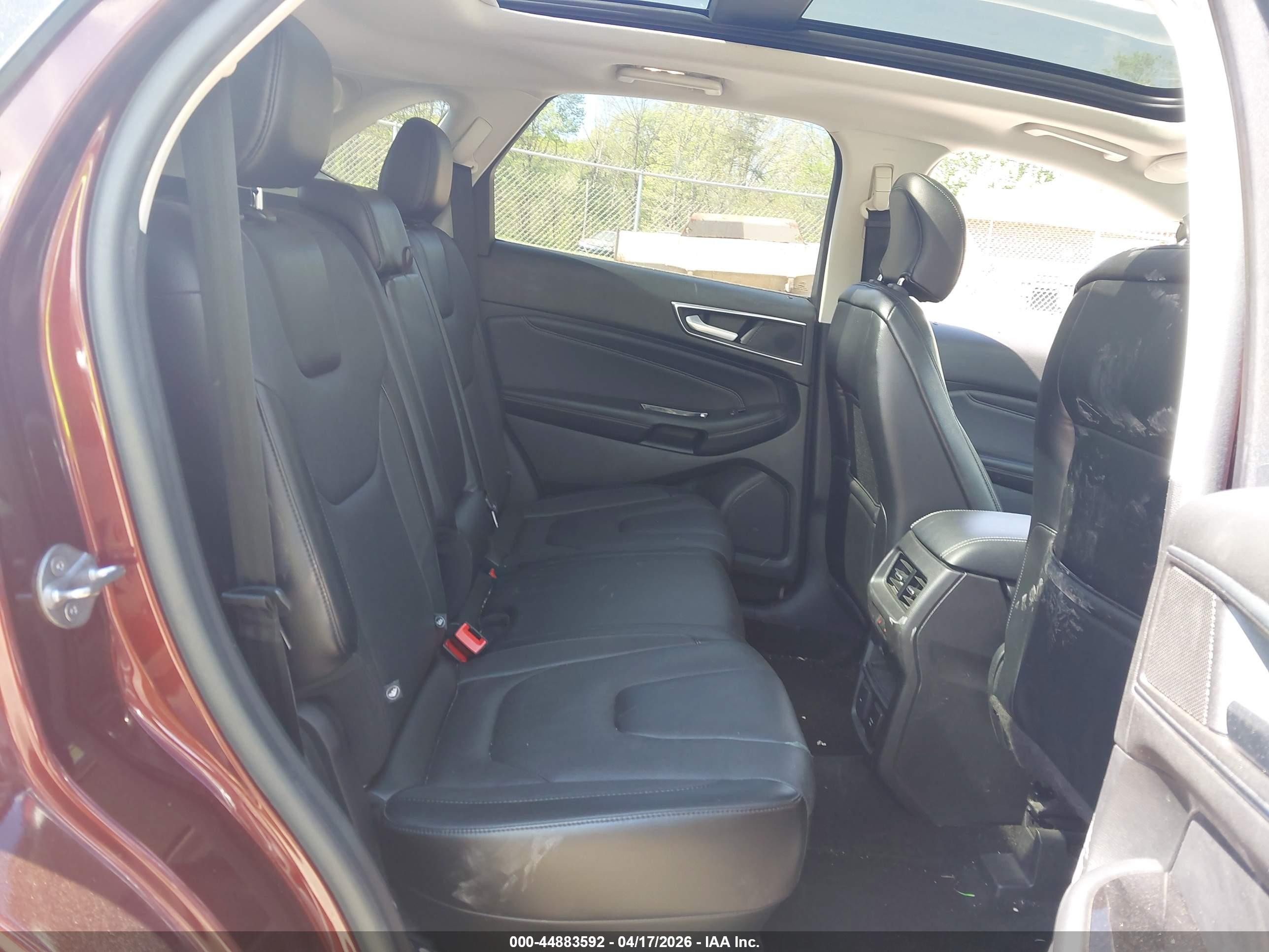 FORD EDGE image 8