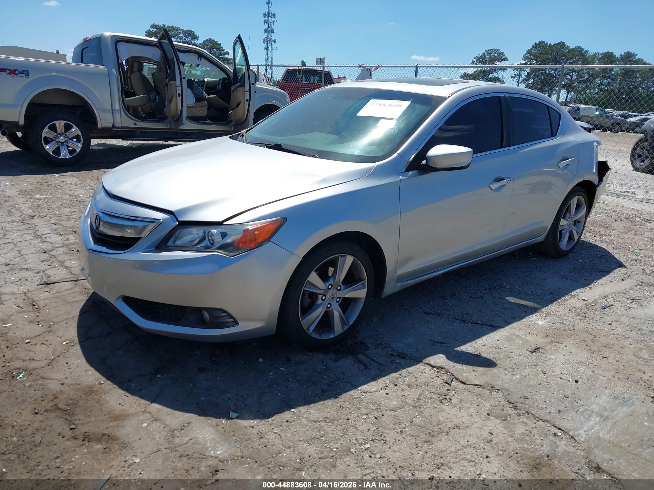 ACURA ILX image 2