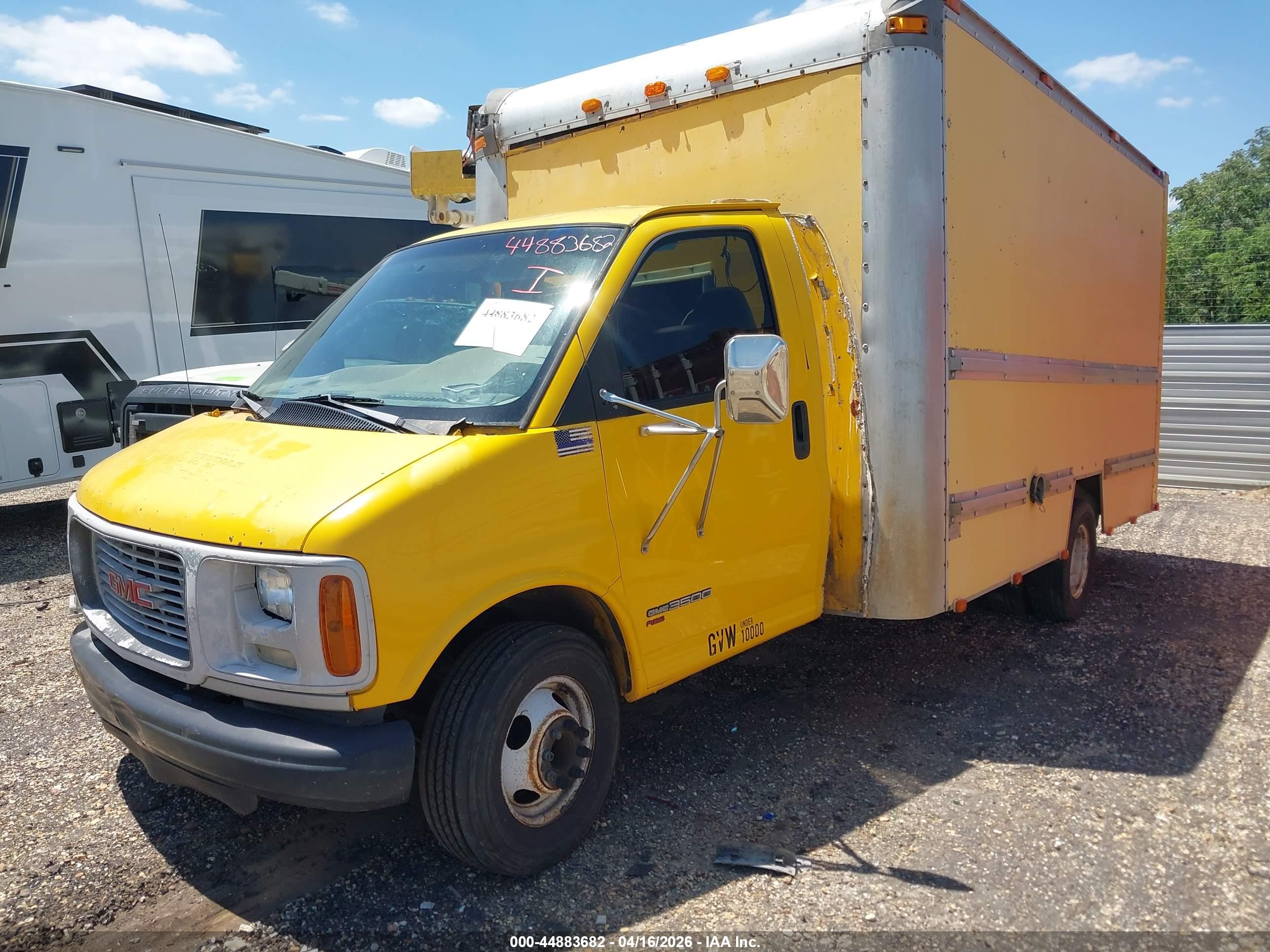 GMC SAVANA image 2