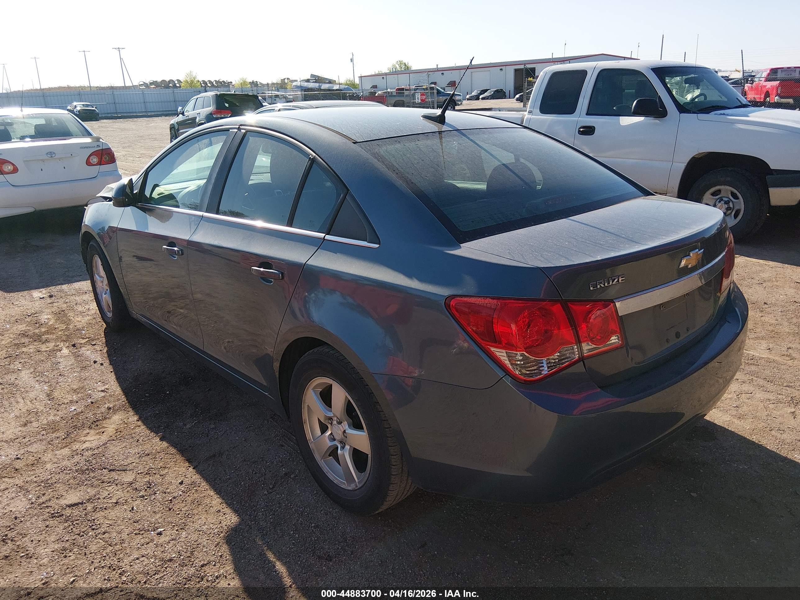 CHEVROLET CRUZE image 3