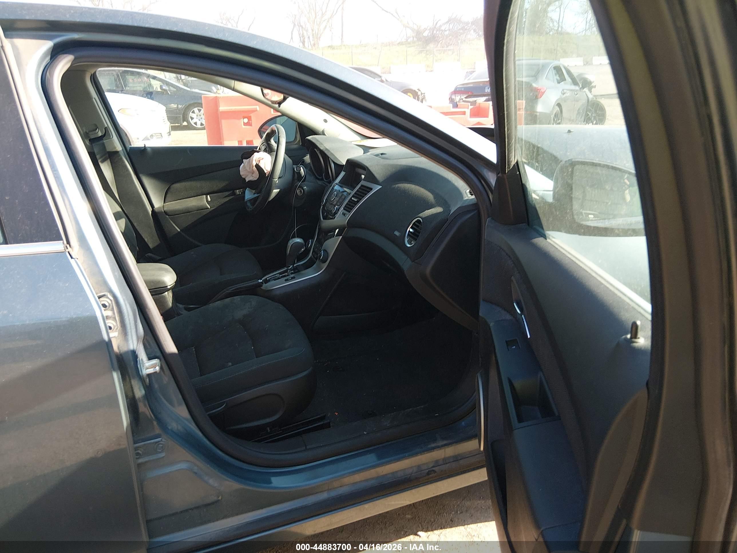 CHEVROLET CRUZE image 5