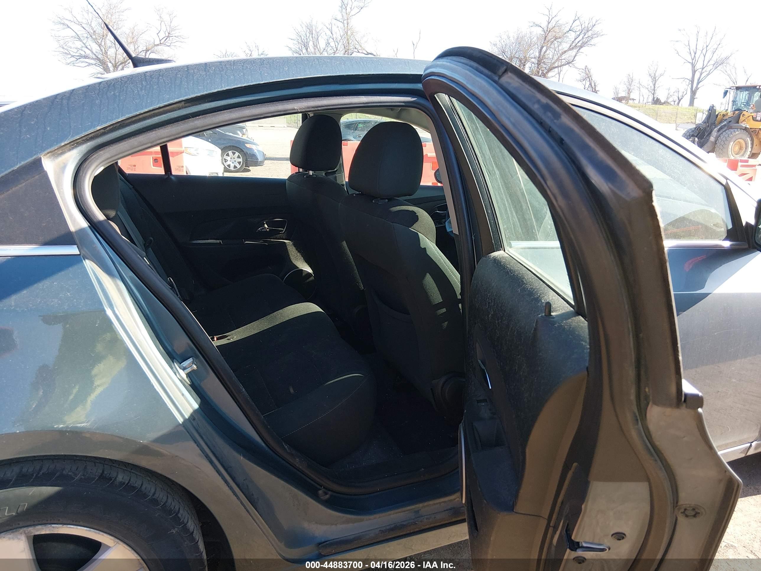 CHEVROLET CRUZE image 8