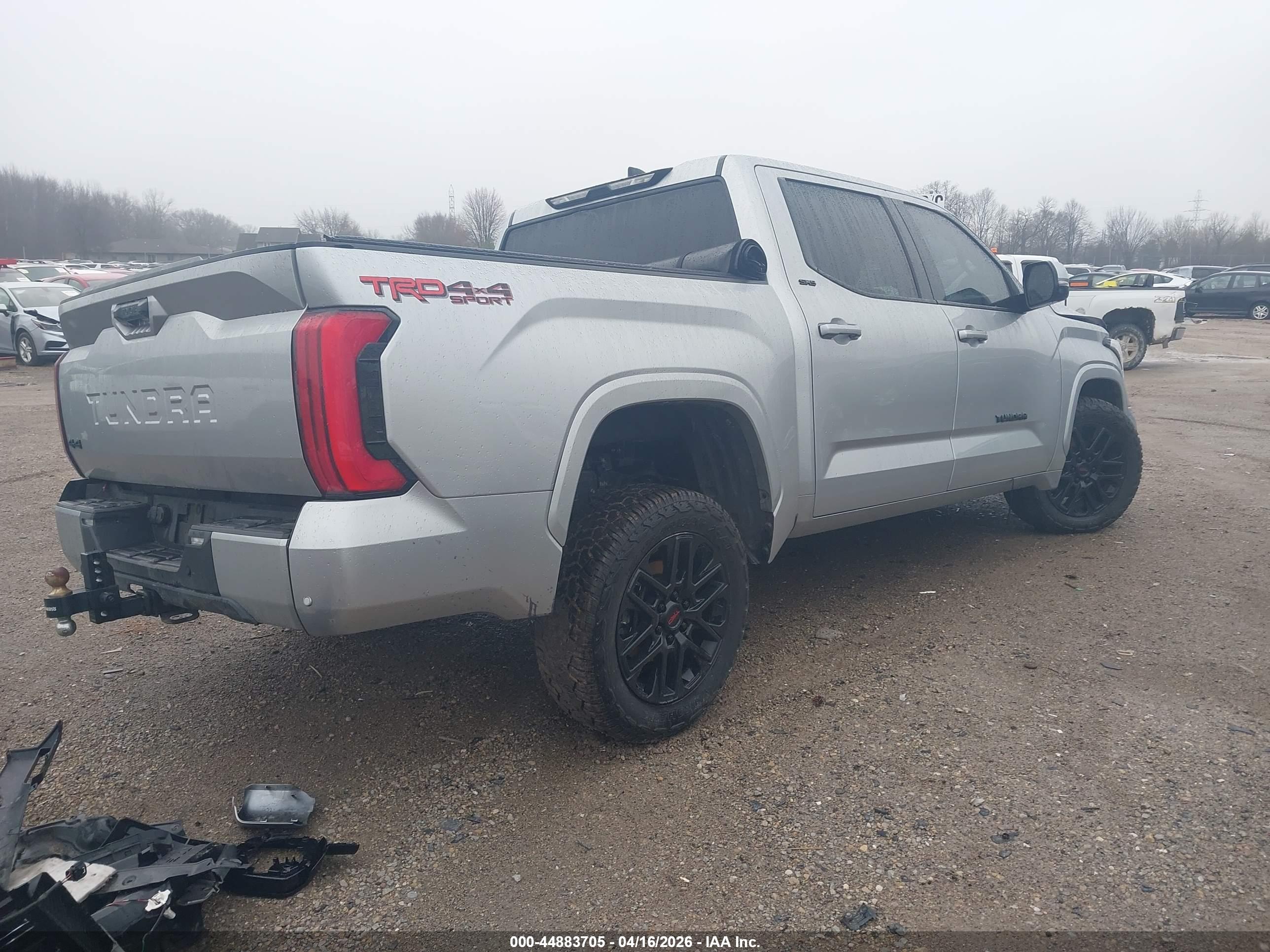 TOYOTA TUNDRA image 4