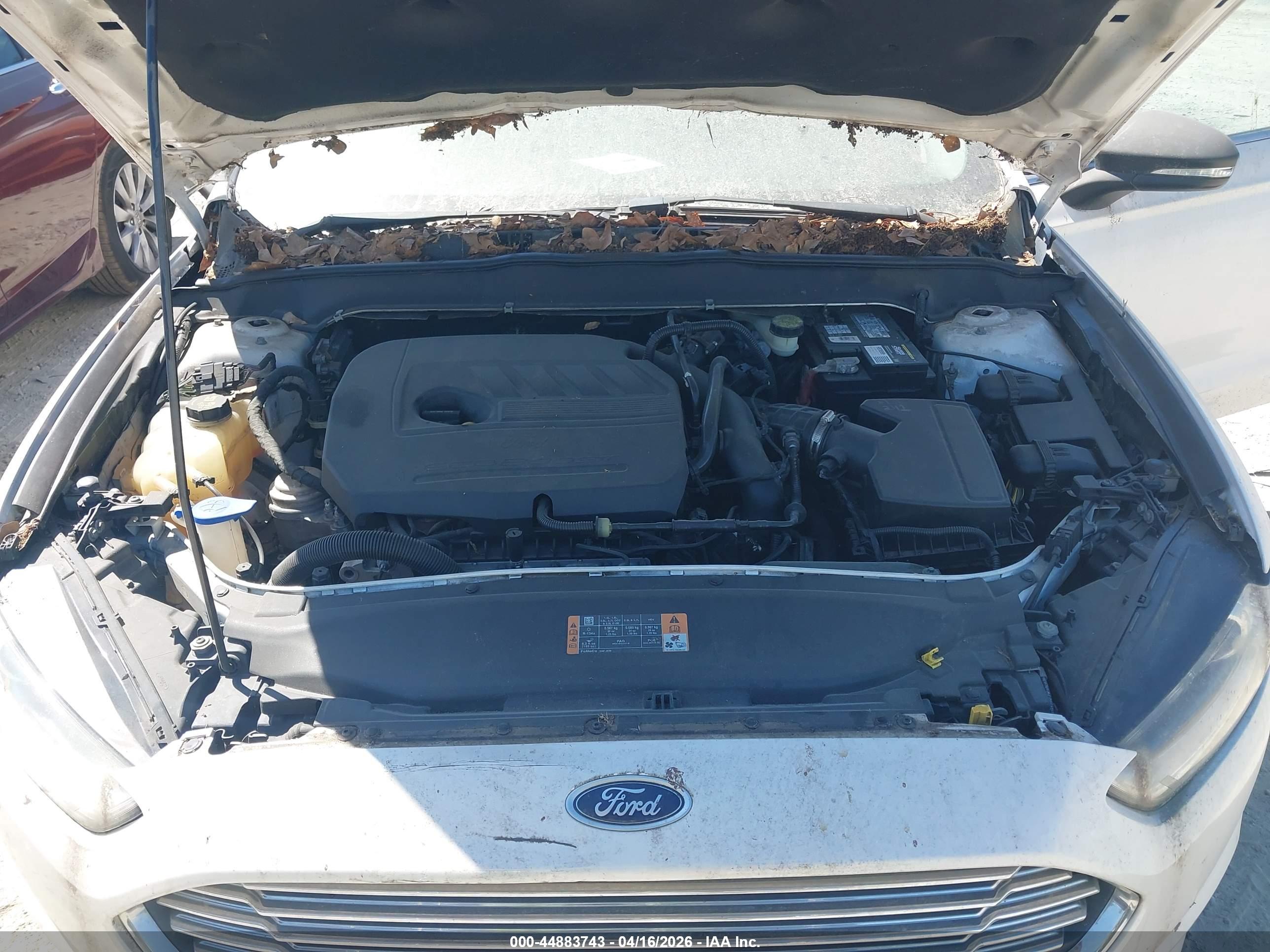 FORD FUSION image 10