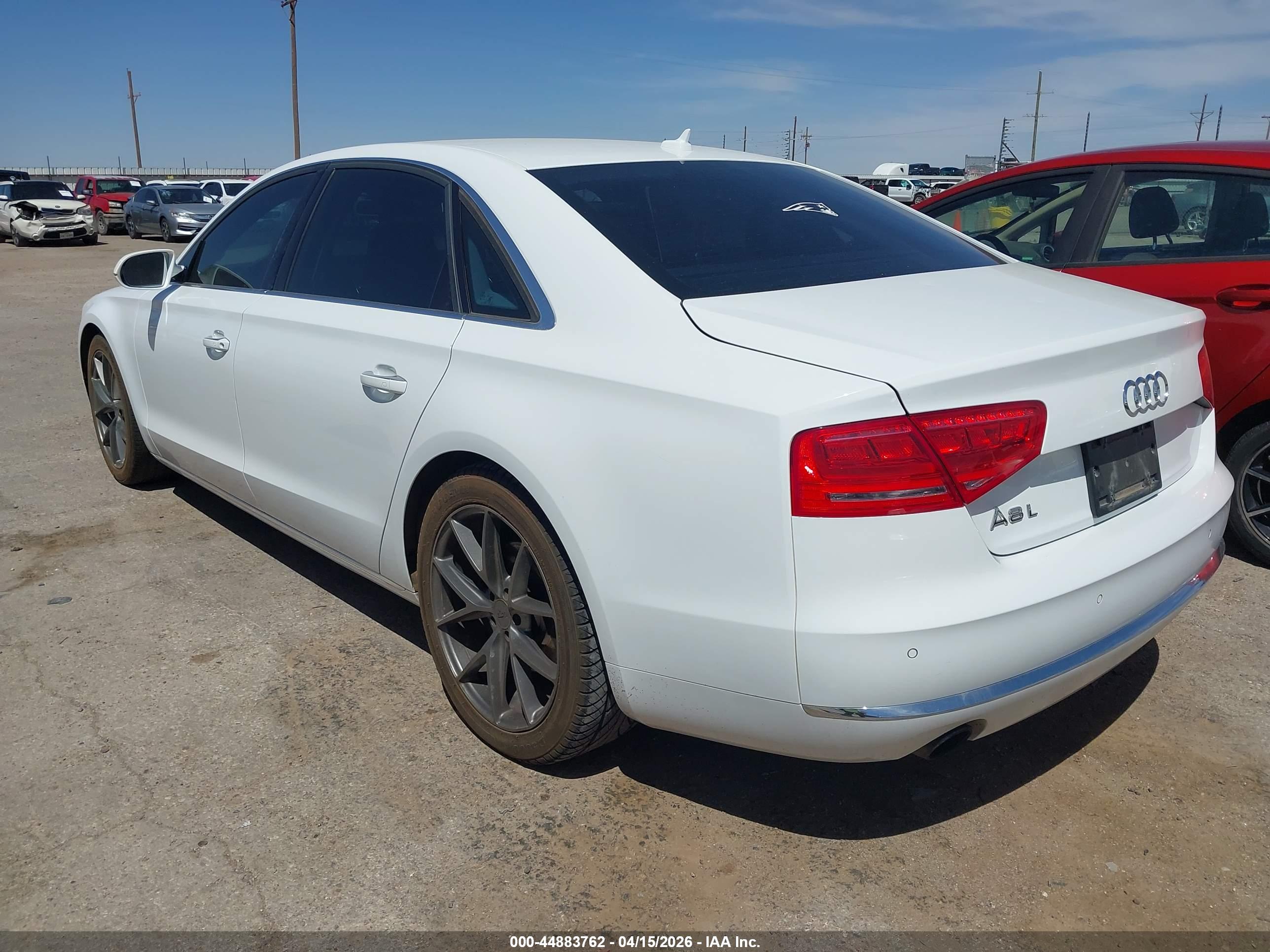 AUDI A8 image 3