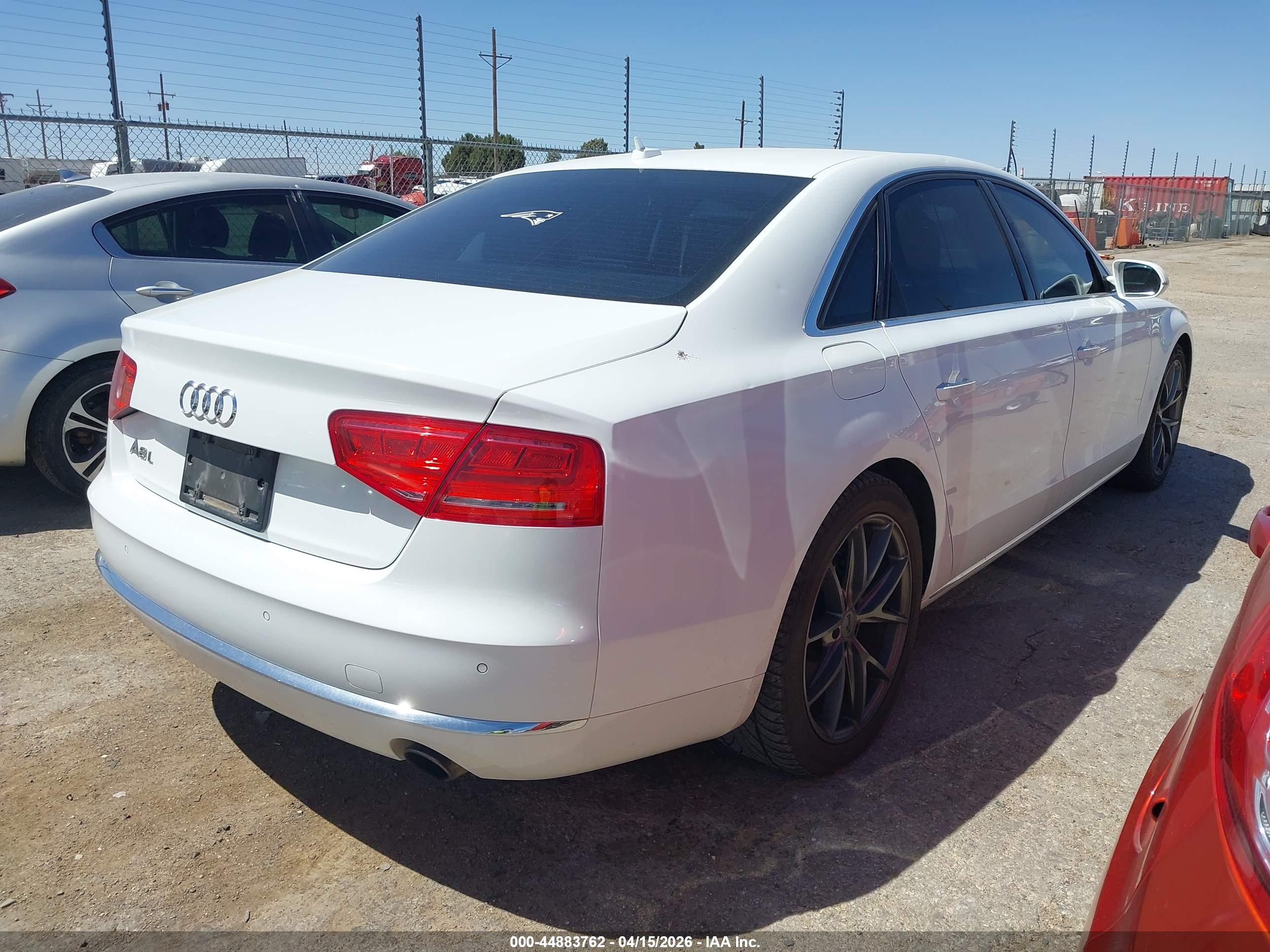 AUDI A8 image 4