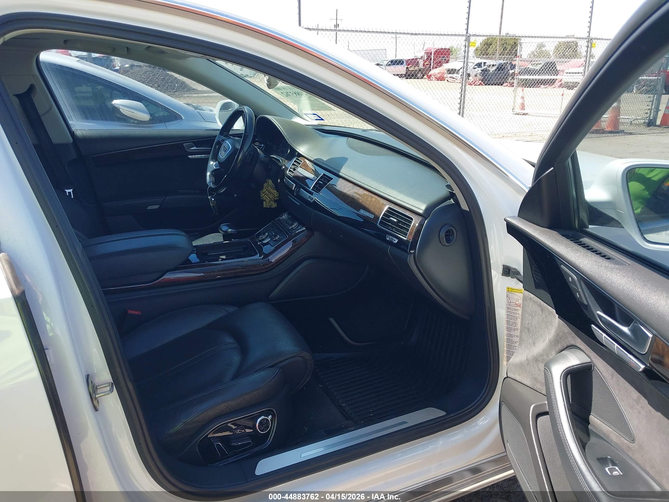 AUDI A8 image 5