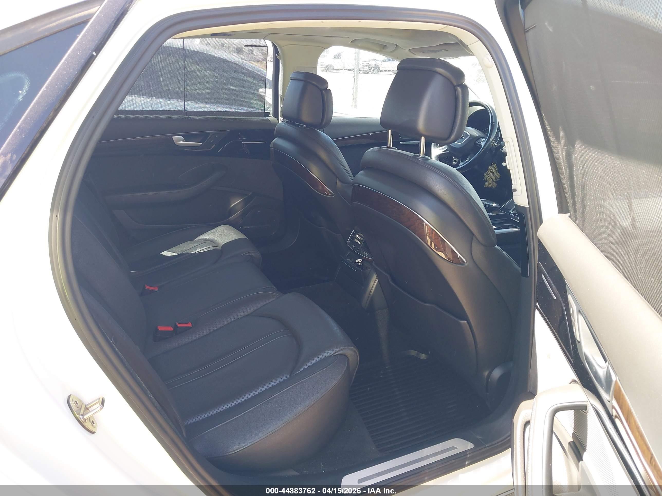AUDI A8 image 8