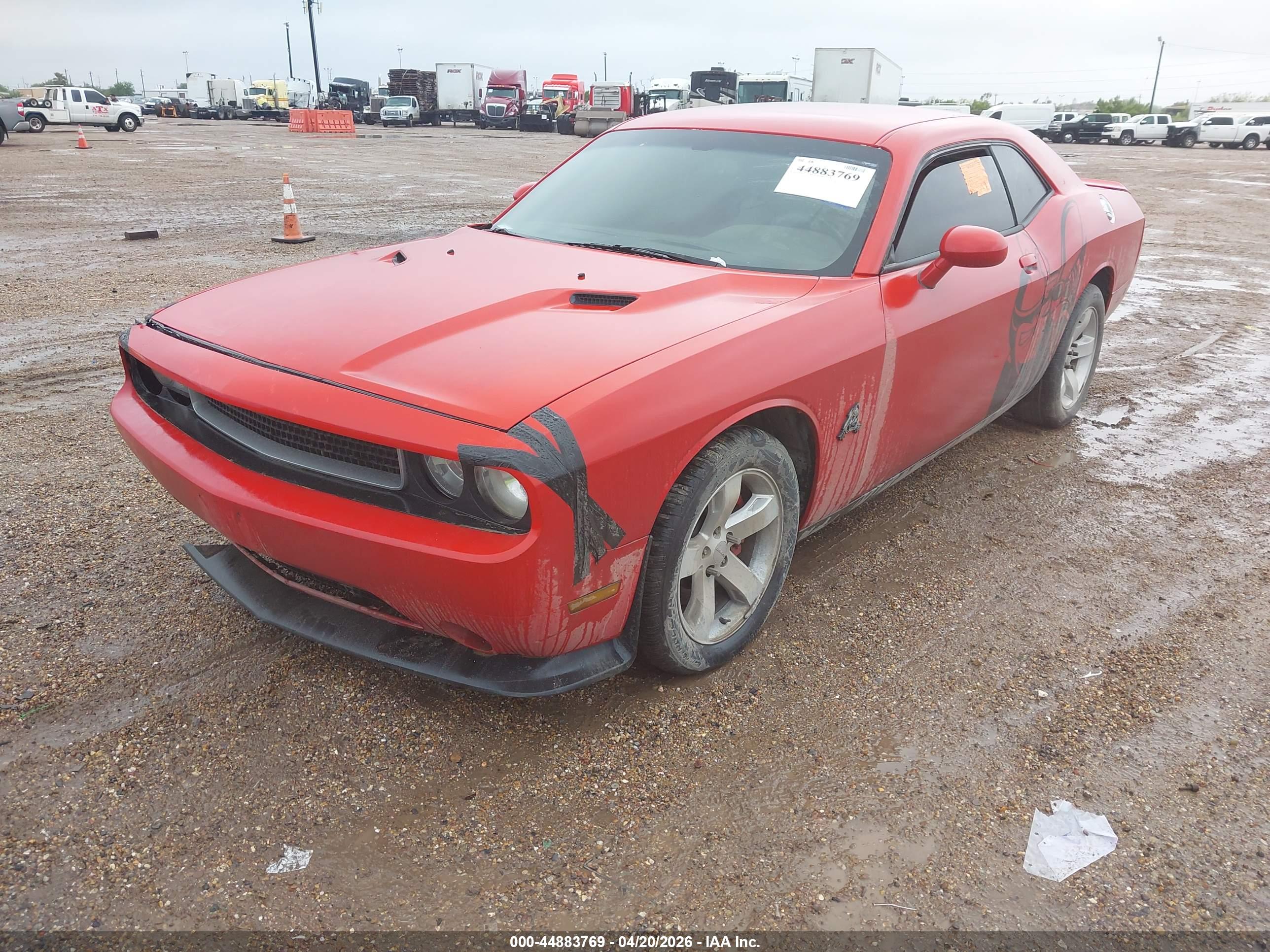 DODGE CHALLENGER image 2