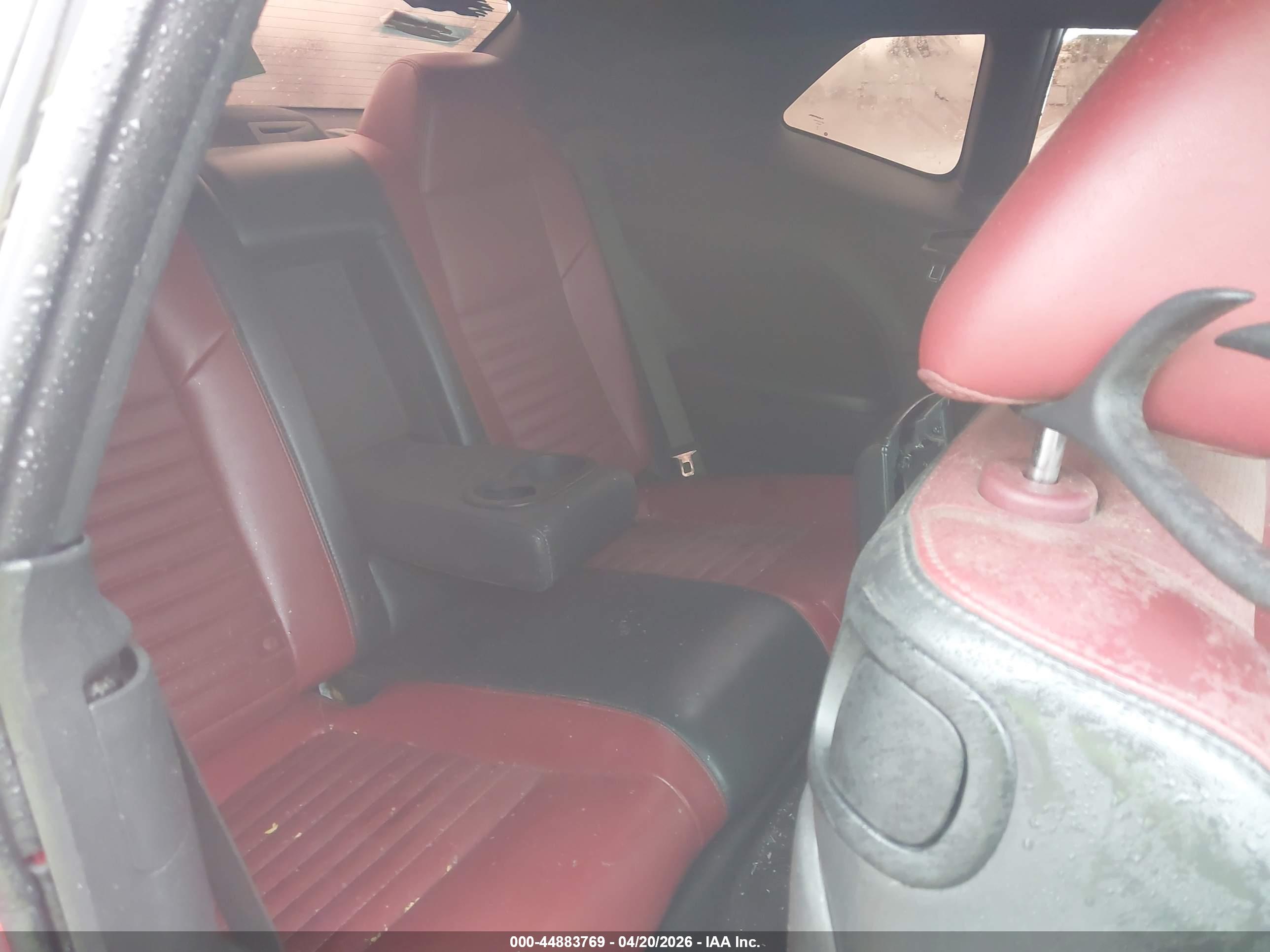 DODGE CHALLENGER image 8