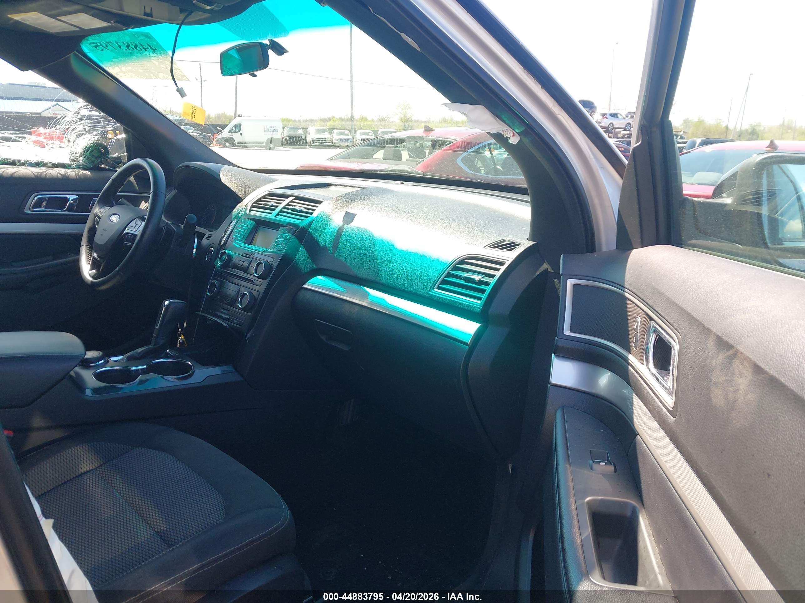FORD EXPLORER image 5