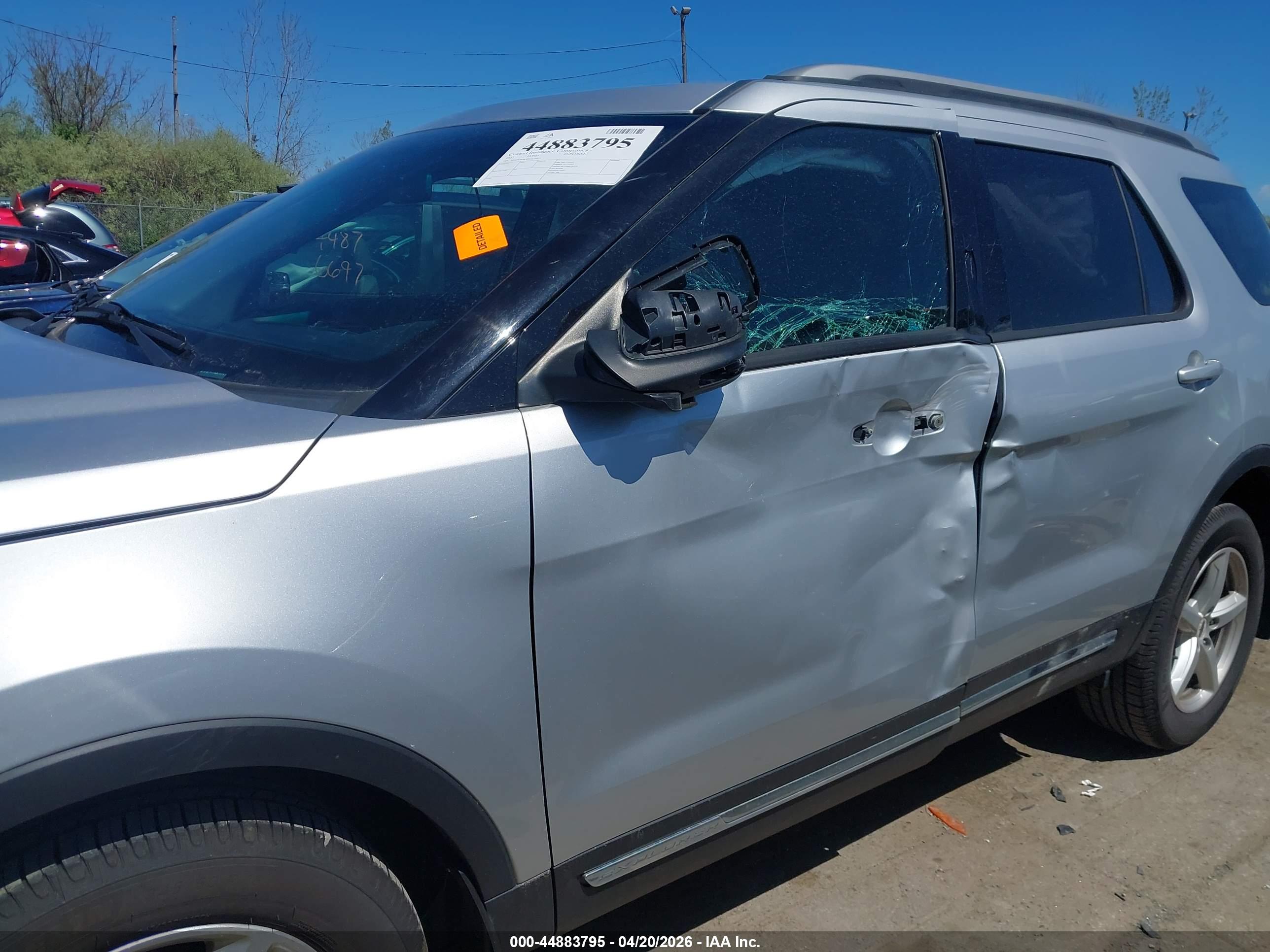 FORD EXPLORER image 6