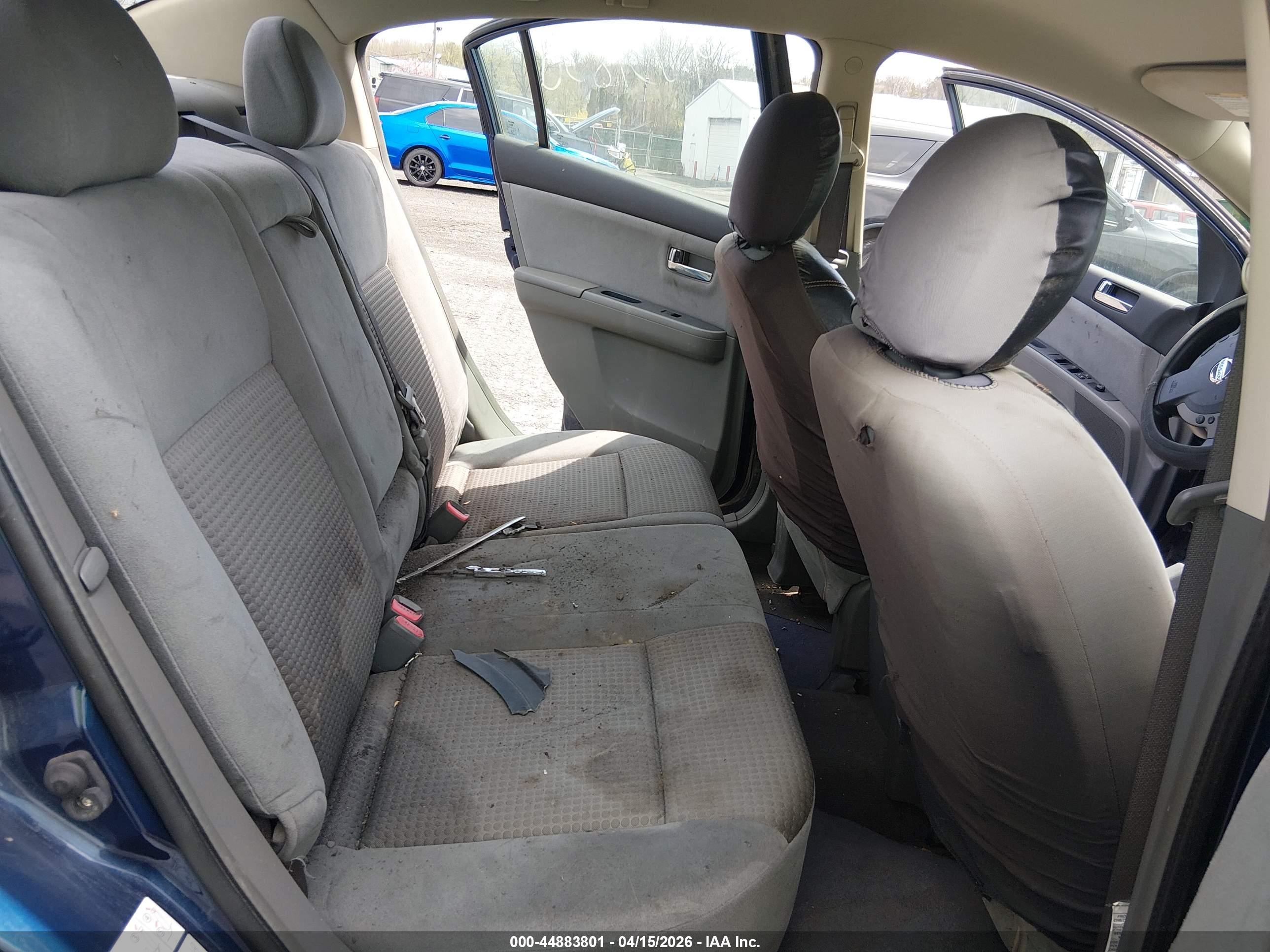 NISSAN SENTRA image 8
