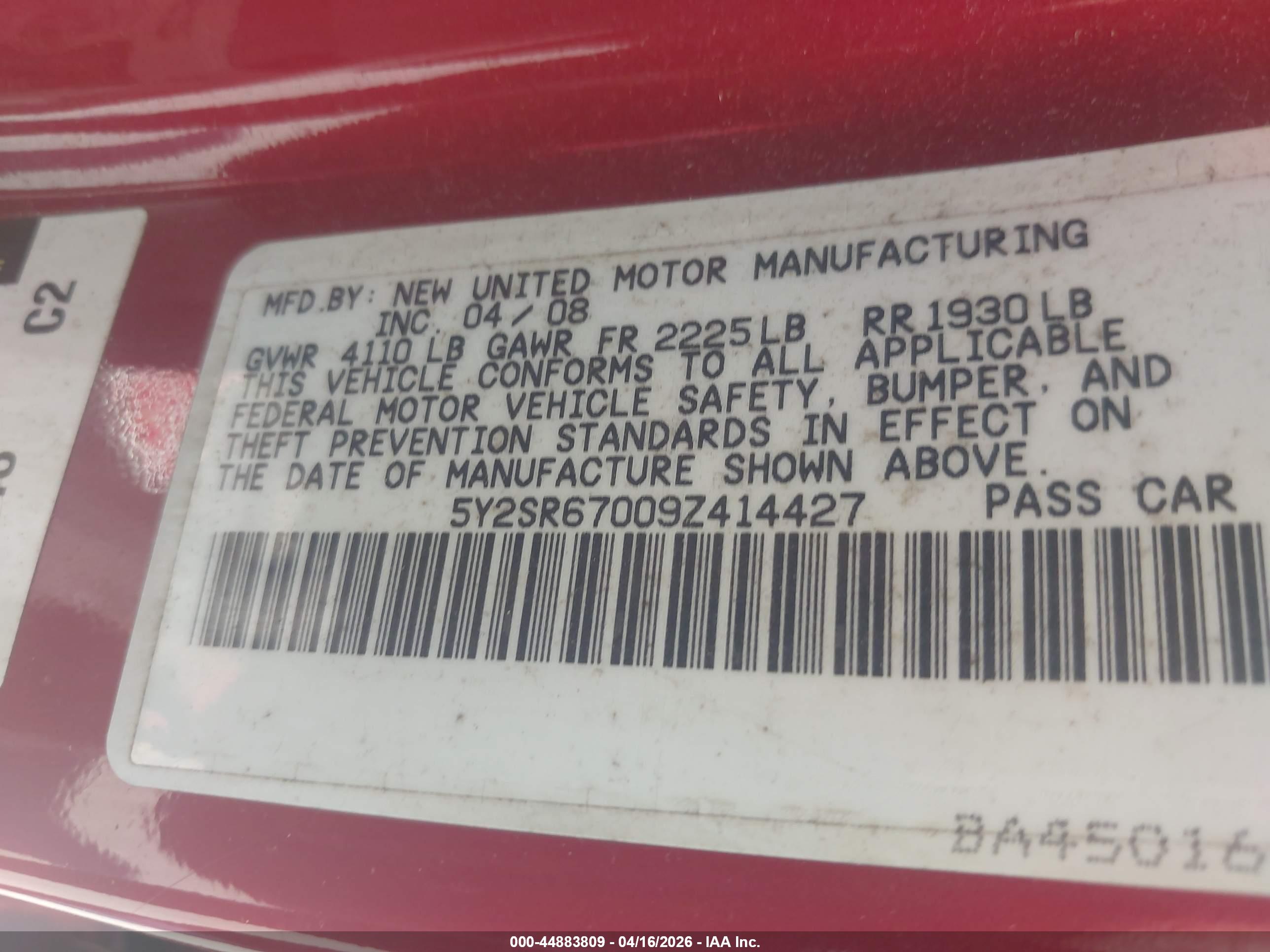PONTIAC VIBE image 9