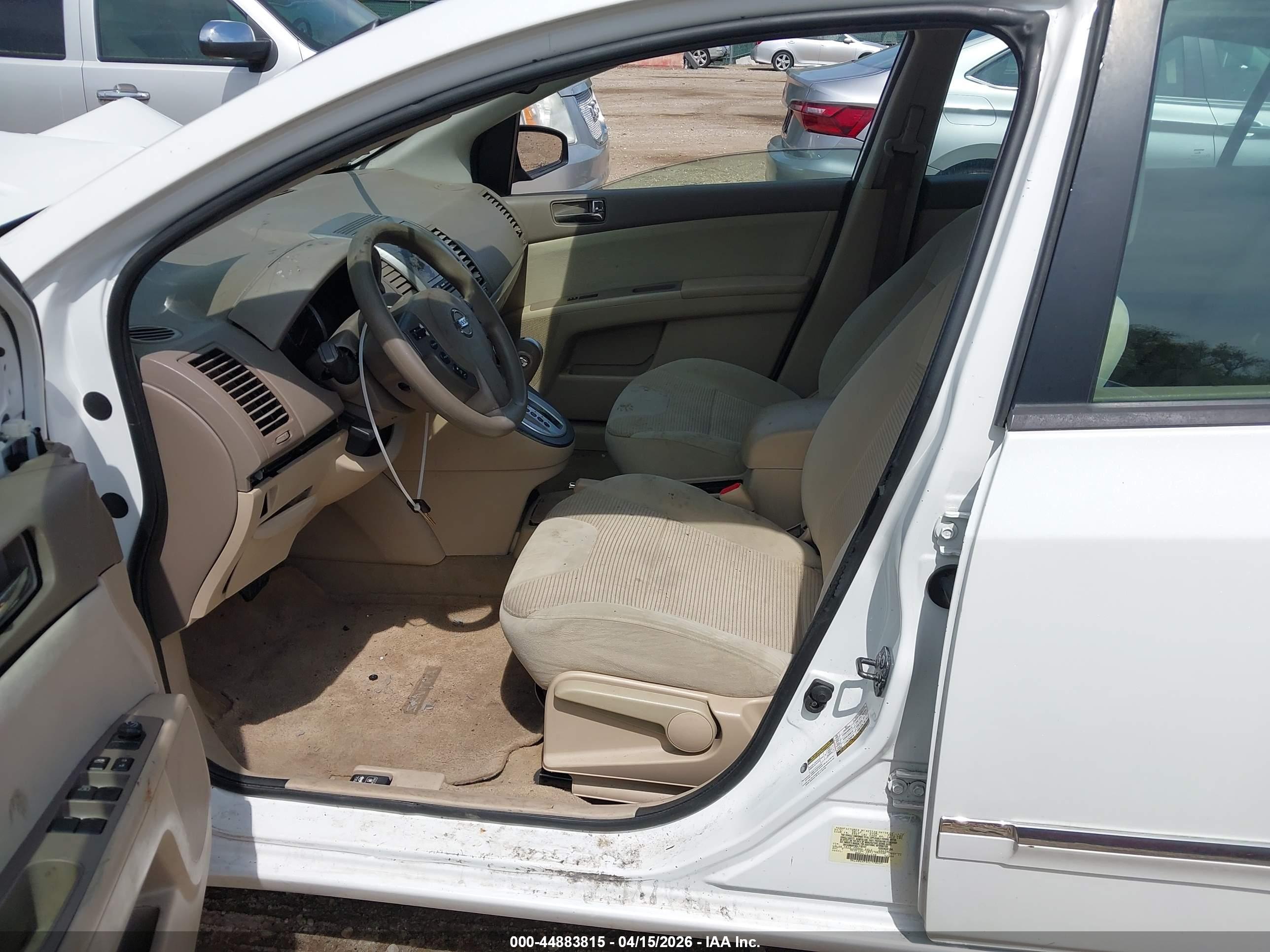 NISSAN SENTRA image 5