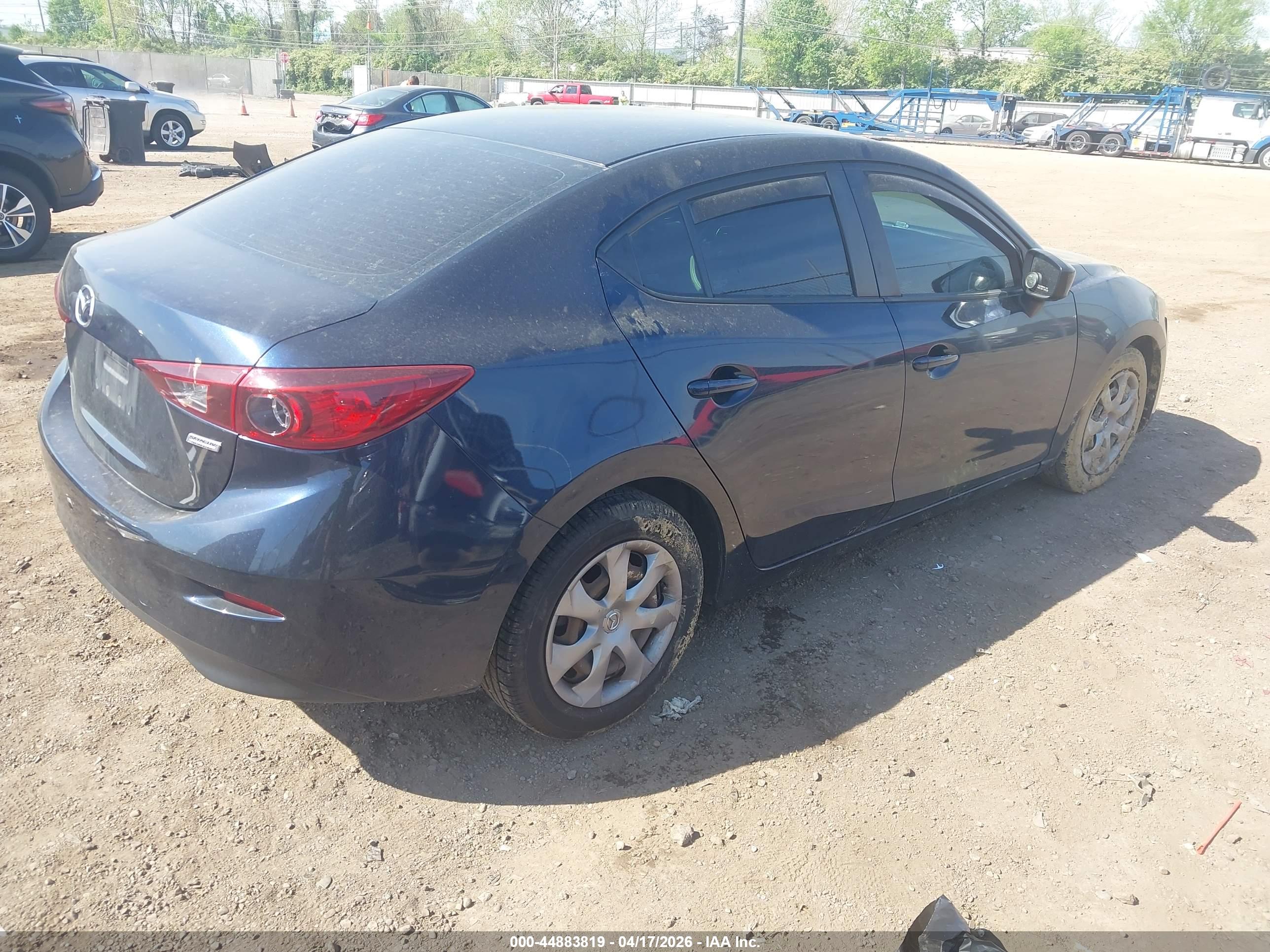 MAZDA MAZDA3 image 4
